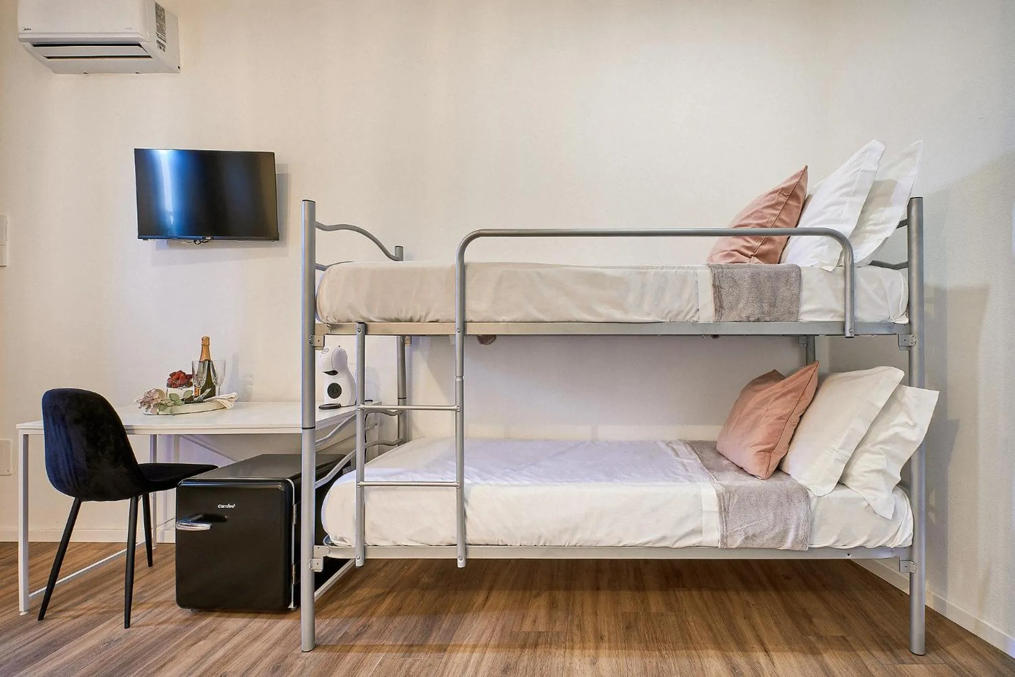 Bed in Delta Dreams Guest House