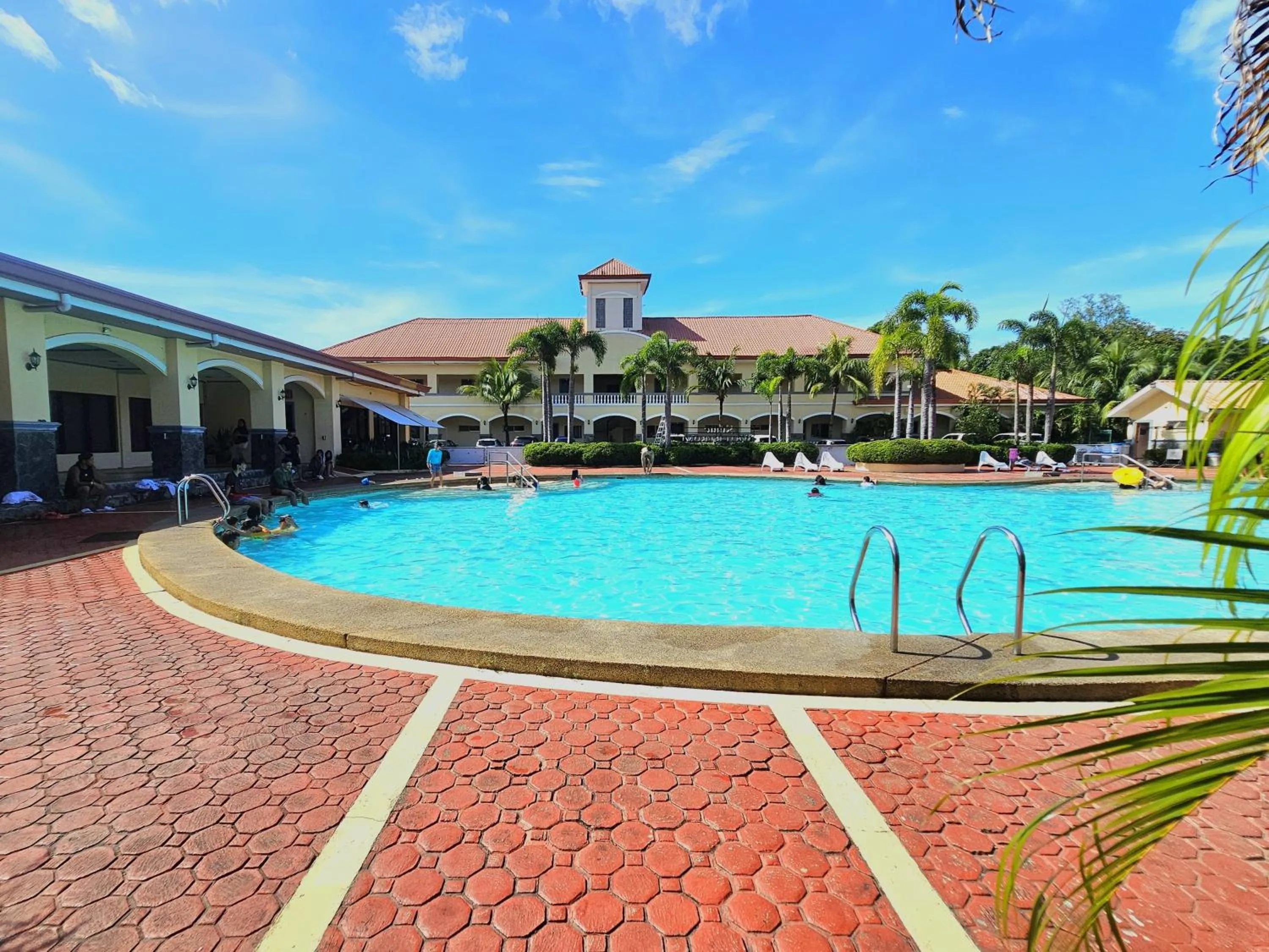 Property building in Subic Waterfront View Resort