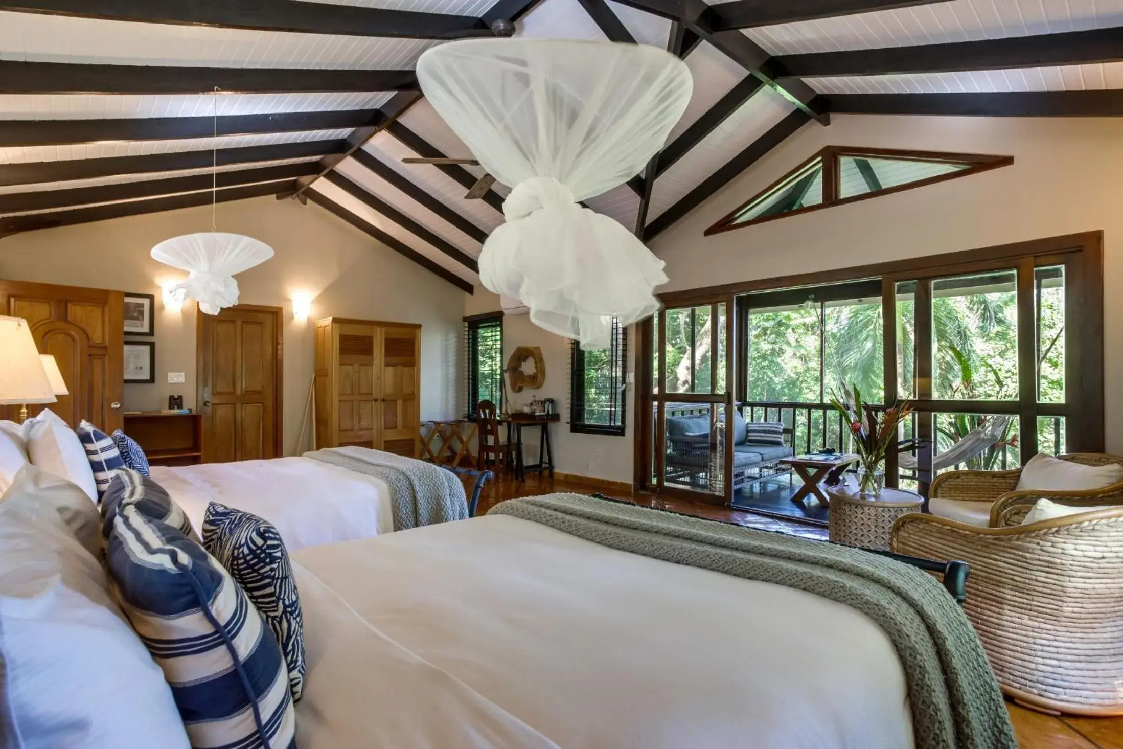 Bed in Copal Tree Lodge a Muy'Ono Resort Bed in Copal Tree Lodge a Muy'Ono Resort