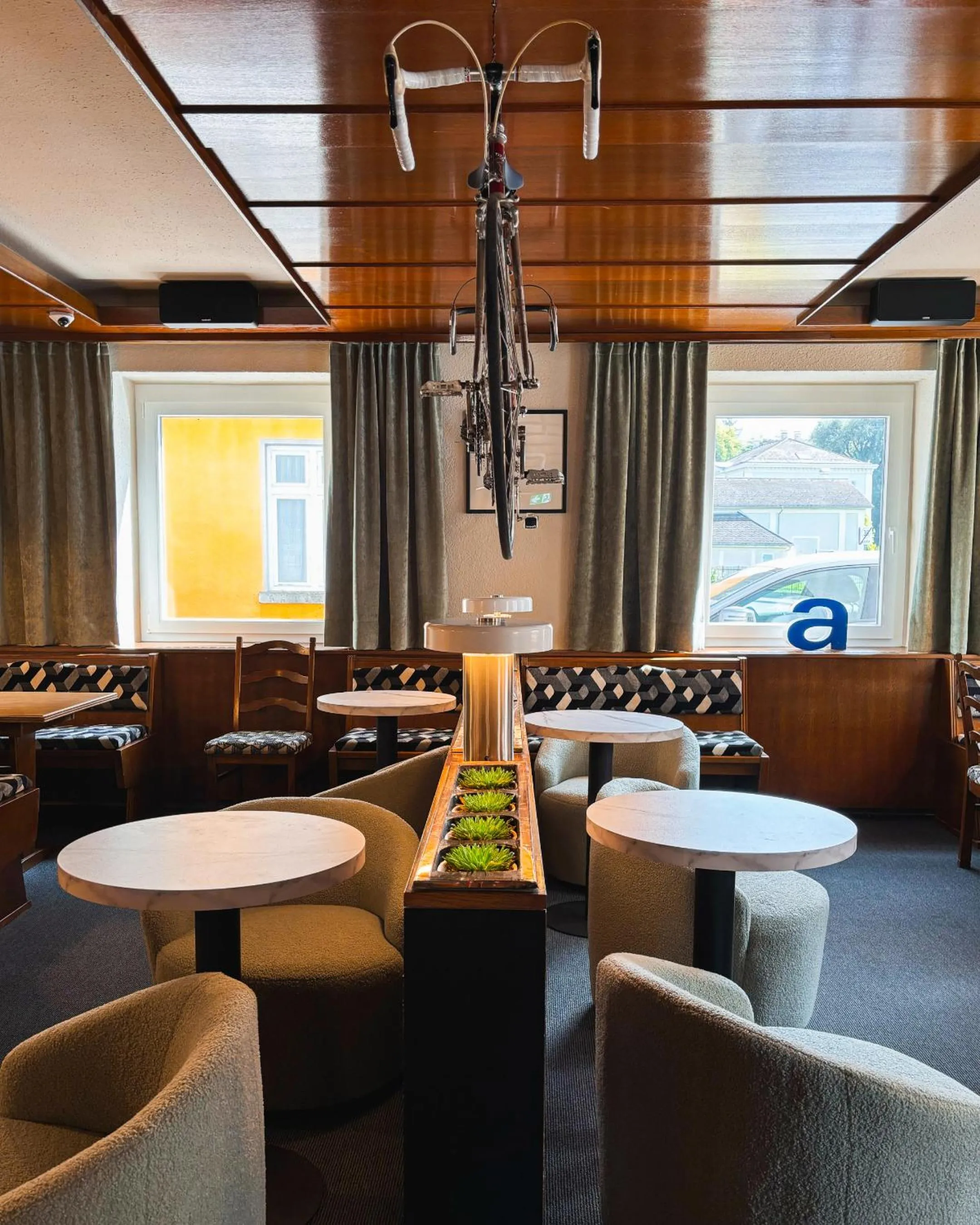 Restaurant/places to eat in Velotique Hotel Angelika - Self-Check-in