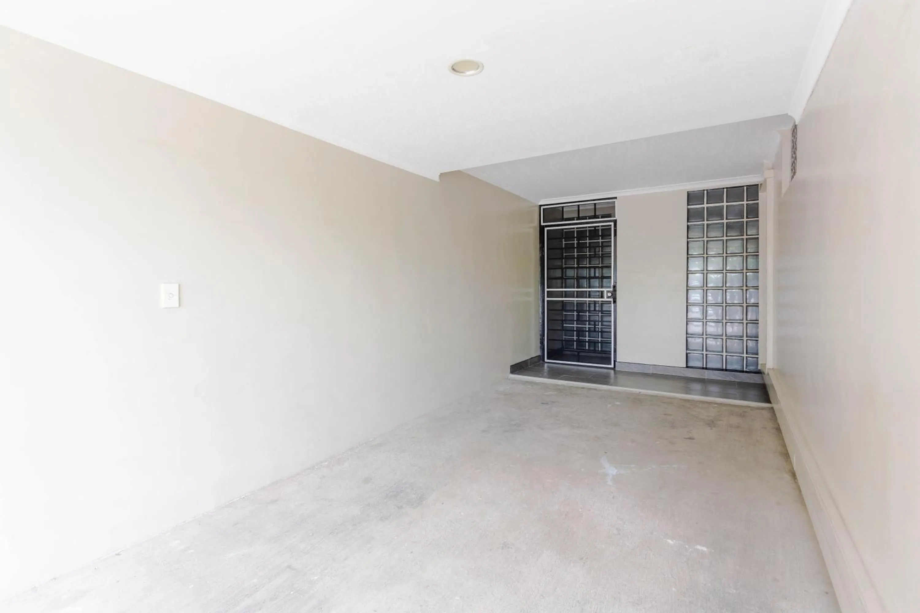 Parking in Citi Serviced Apartments - Gaba Place