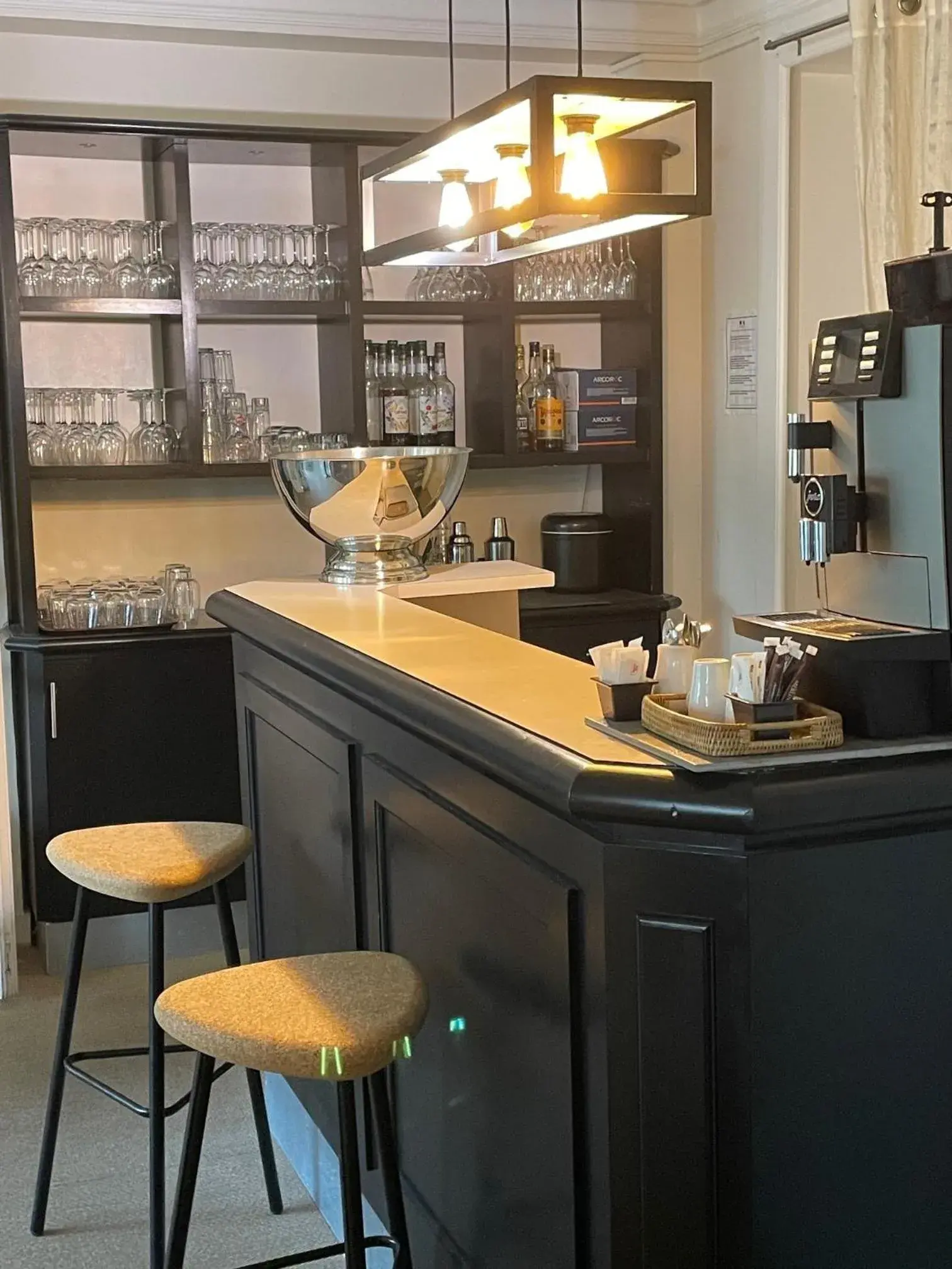 Lounge or bar in Adonis Cottage la Baule Lounge or bar in Adonis Cottage la Baule