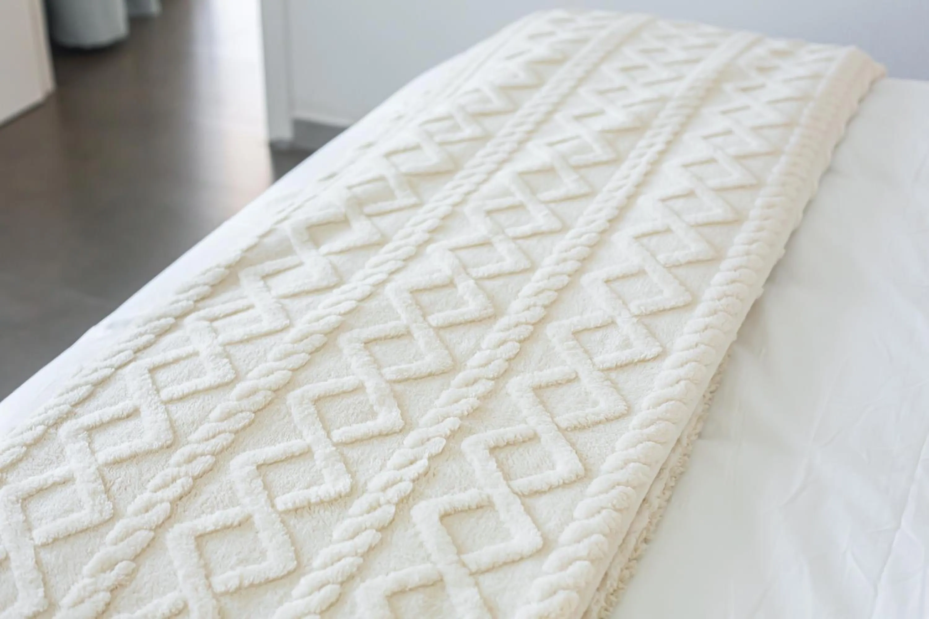 Decorative detail, Bed in Maya Bay Suites