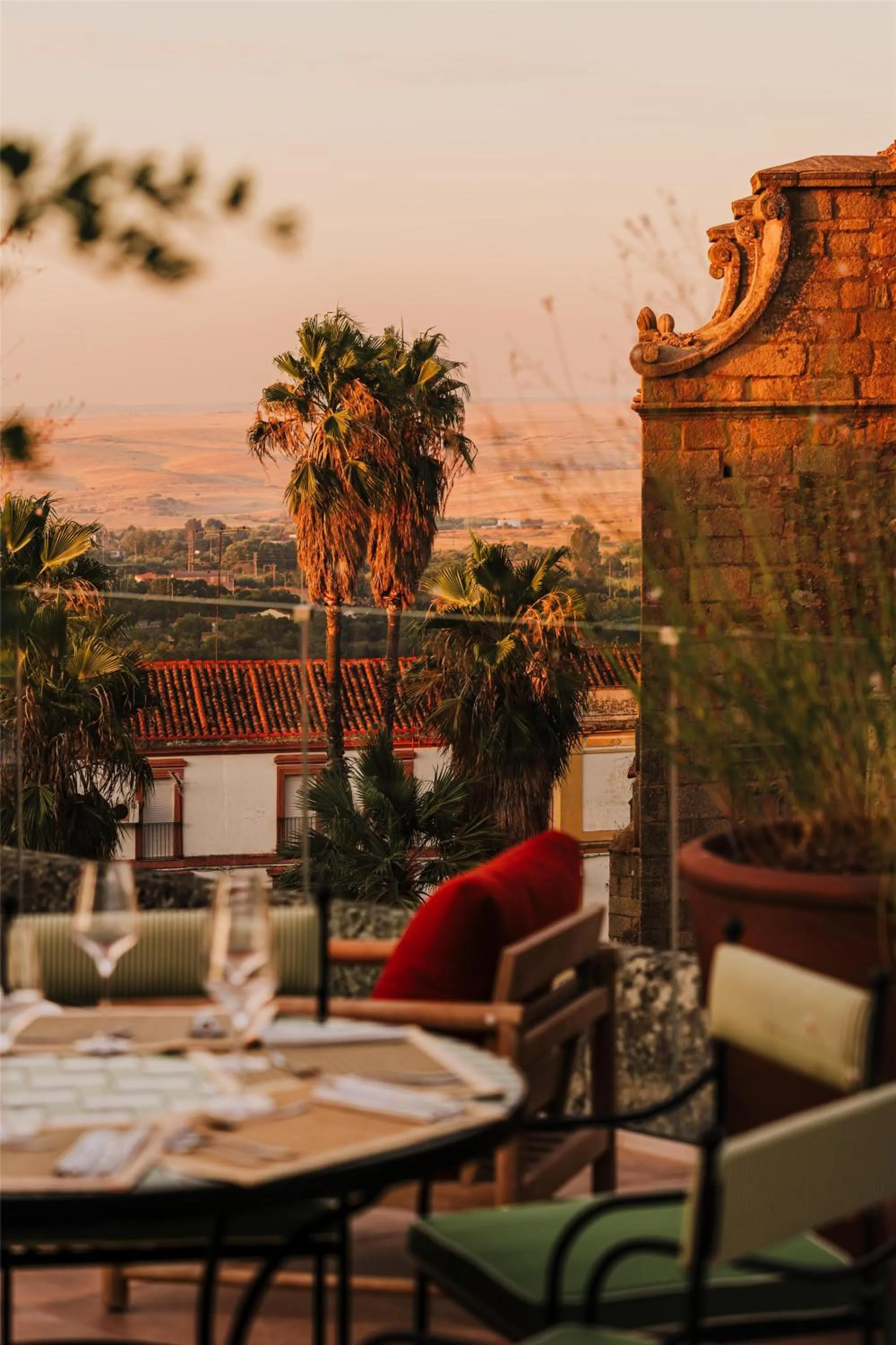 Restaurant/places to eat in Palacio De Godoy Caceres, Curio Collection By Hilton