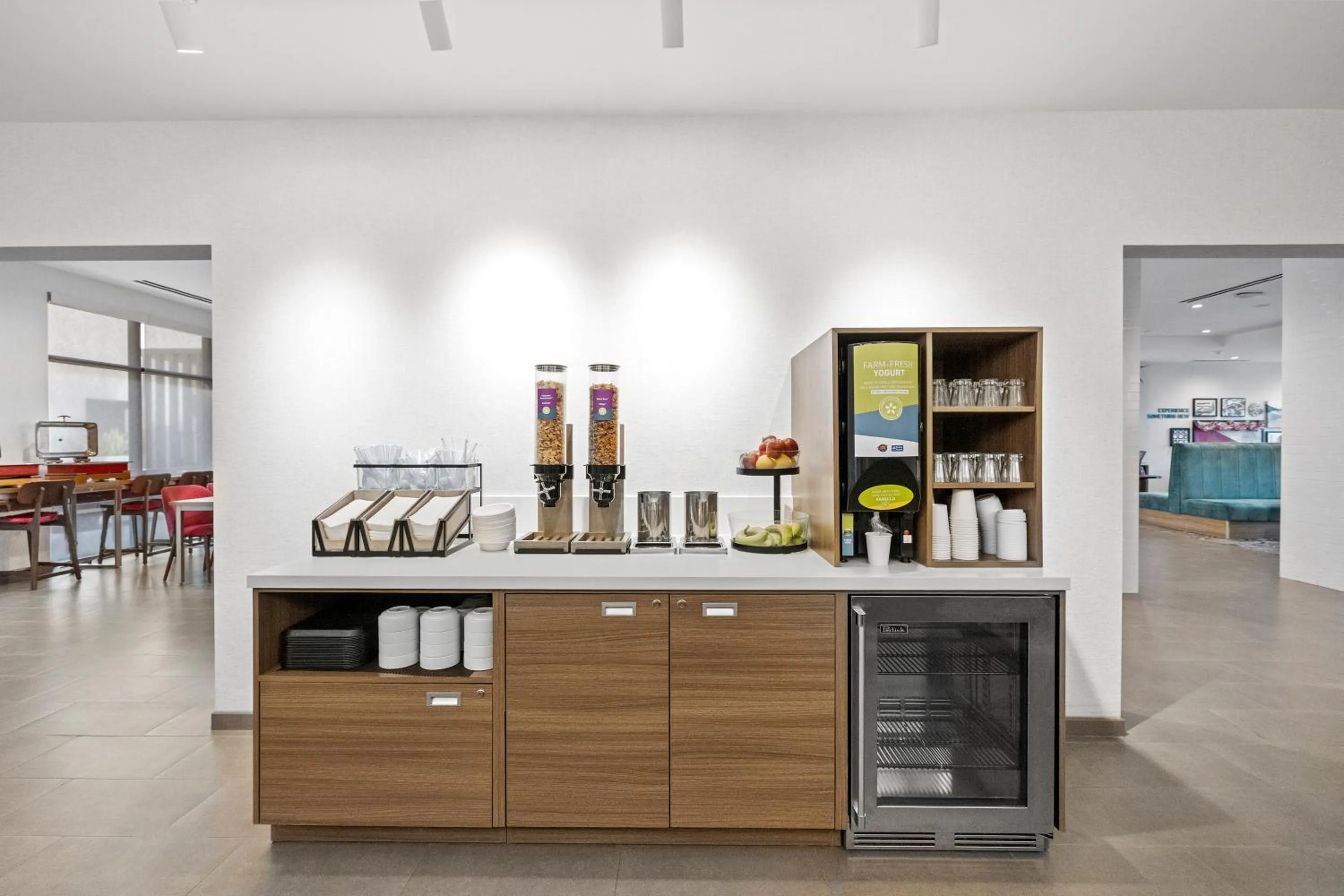 Coffee/tea facilities in Home2 Suites By Hilton Riverside Downtown