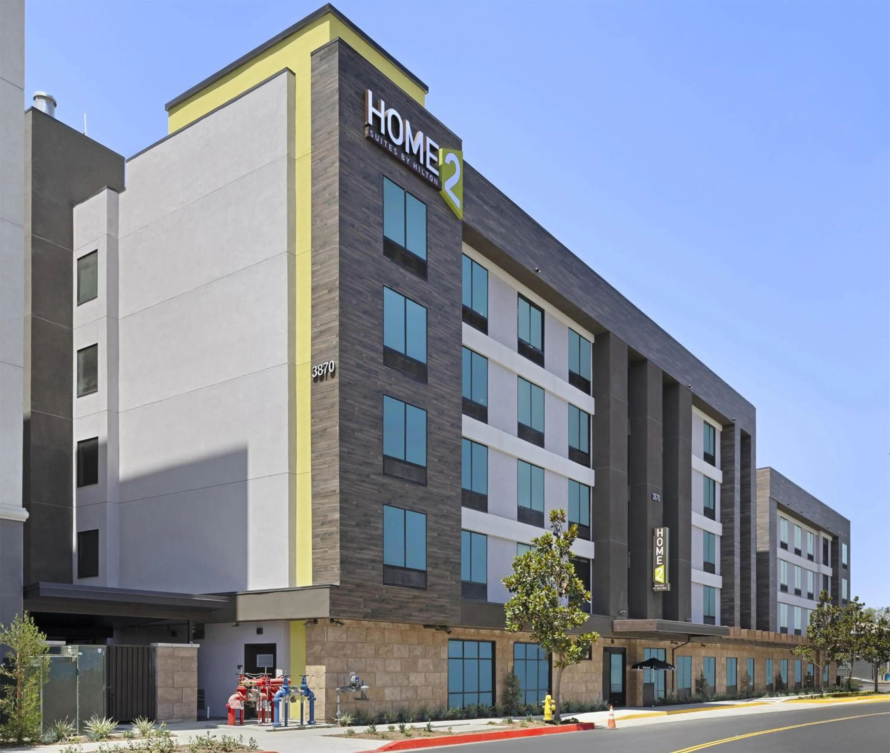 Property building in Home2 Suites By Hilton Riverside Downtown