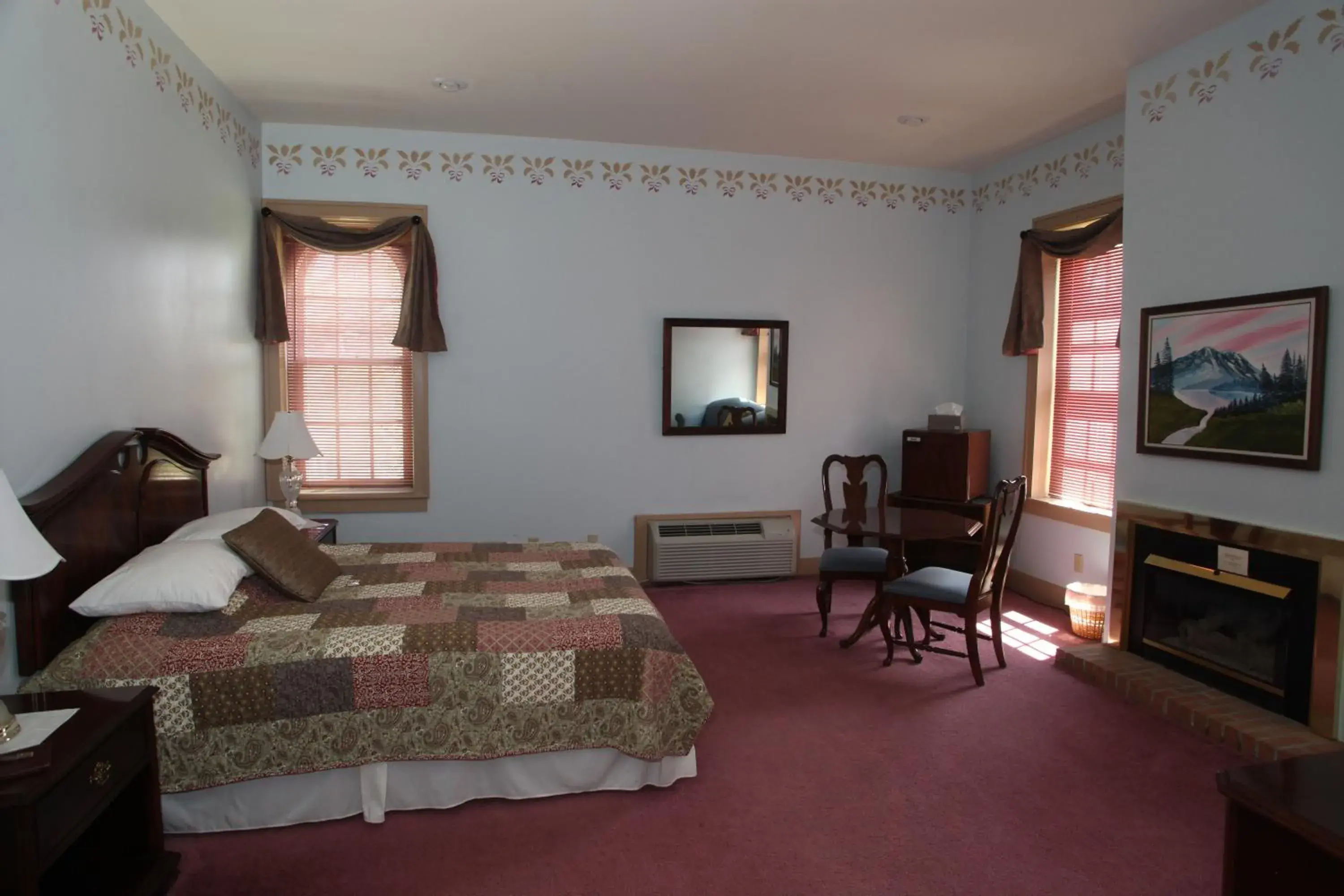 Deluxe Queen Suite in Oak Valley Inn and Suites Deluxe Queen Suite in Oak Valley Inn and Suites