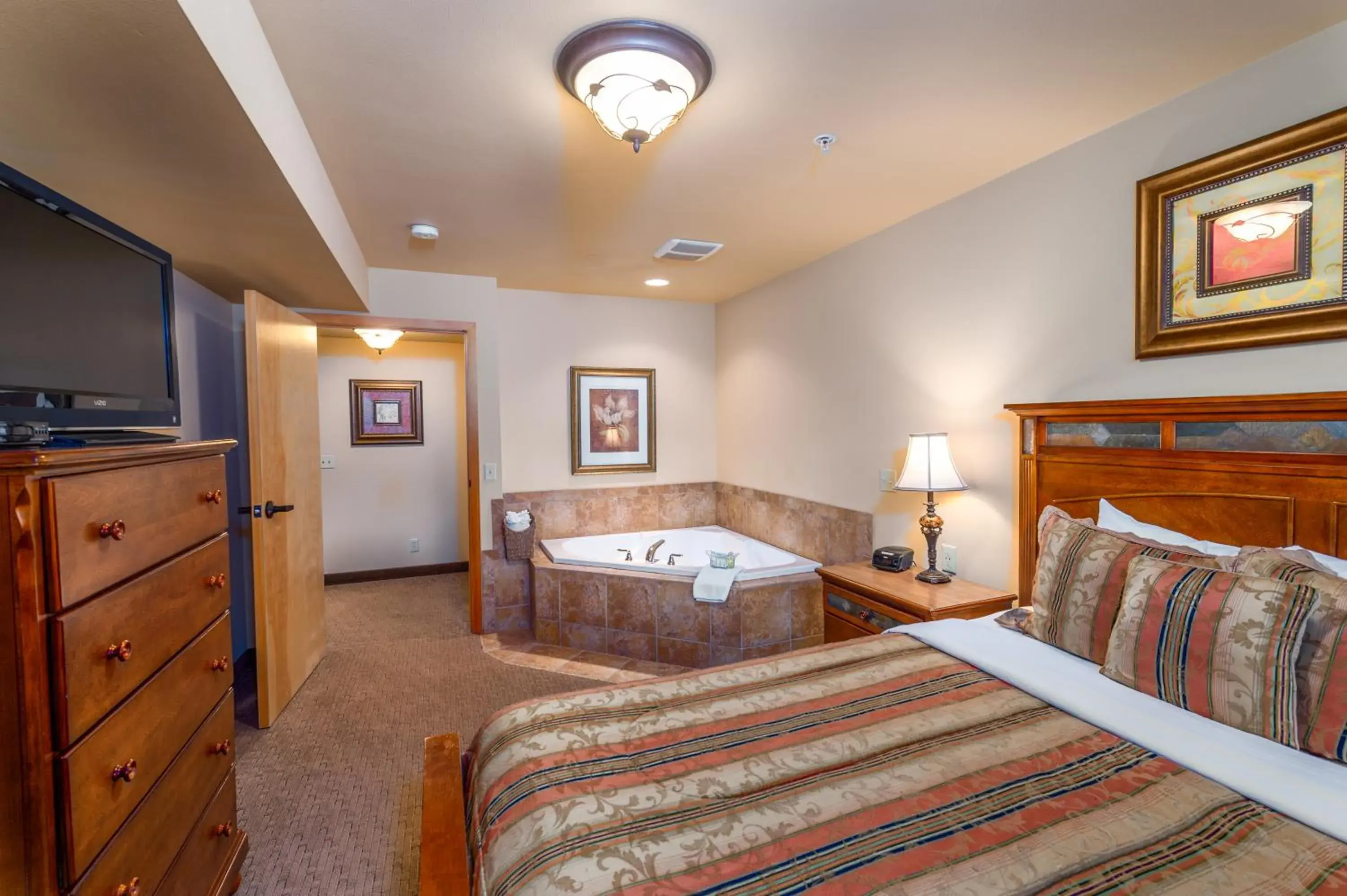 One-Bedroom Apartment in Icicle Village Resort One-Bedroom Apartment in Icicle Village Resort