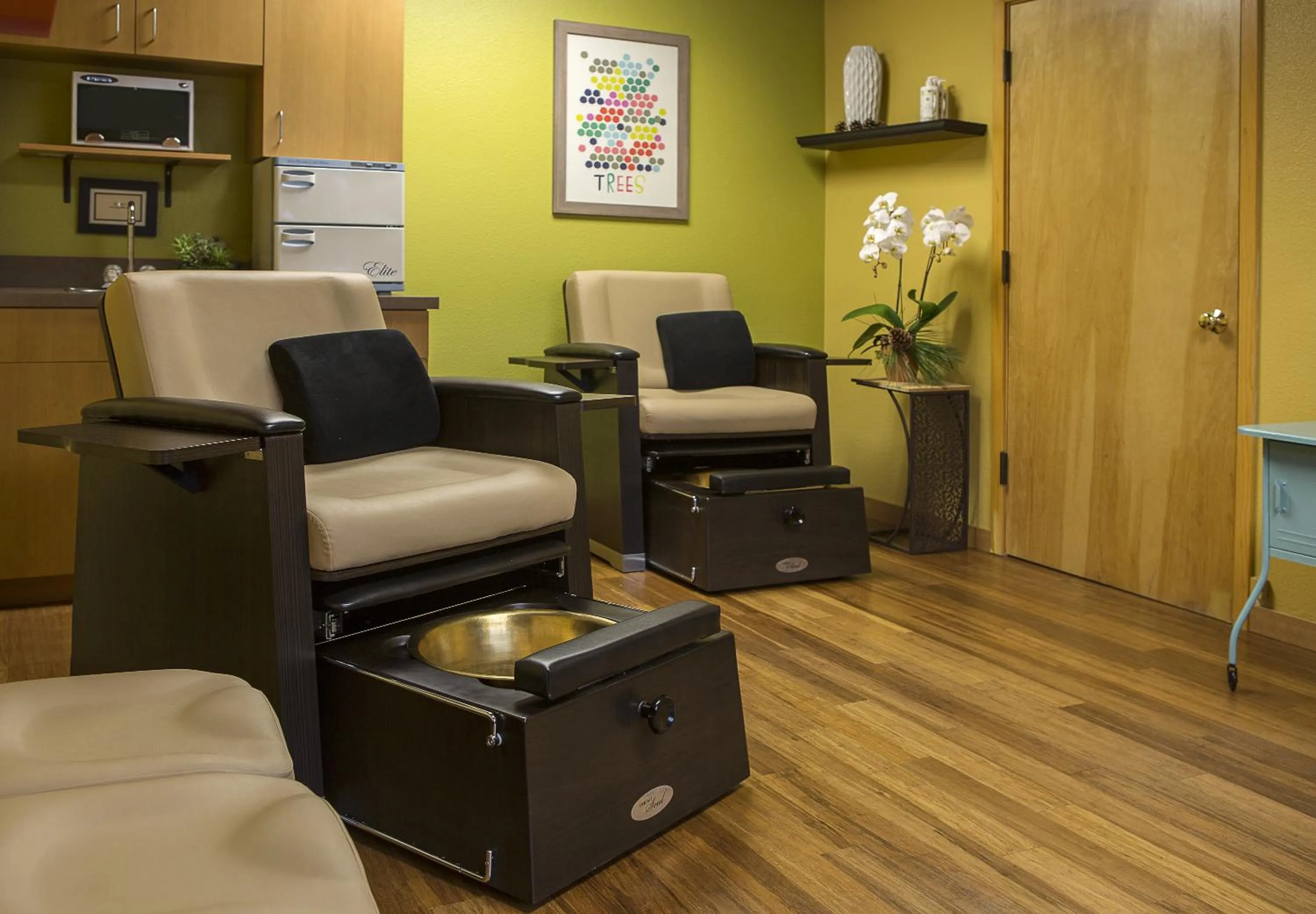 Spa and wellness centre/facilities in Icicle Village Resort