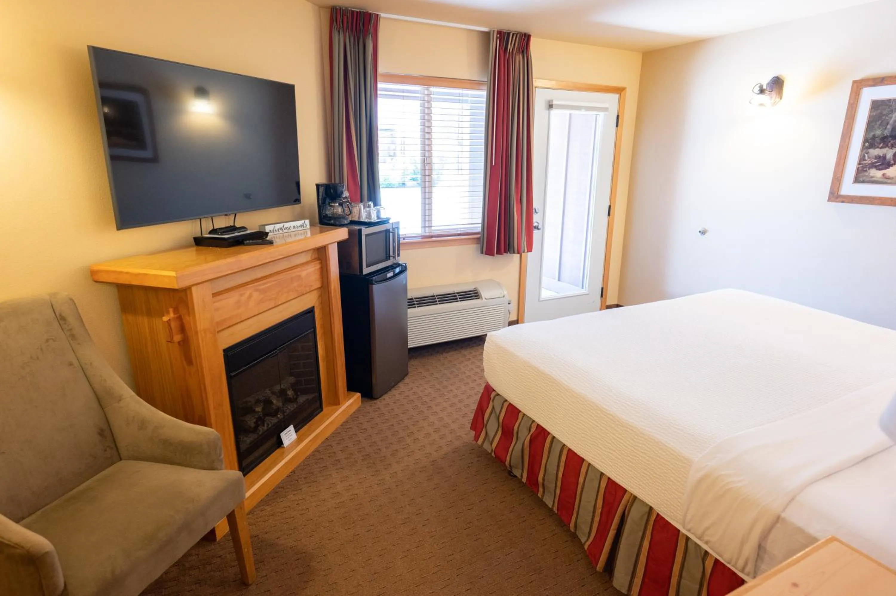 Bed in Icicle Village Resort