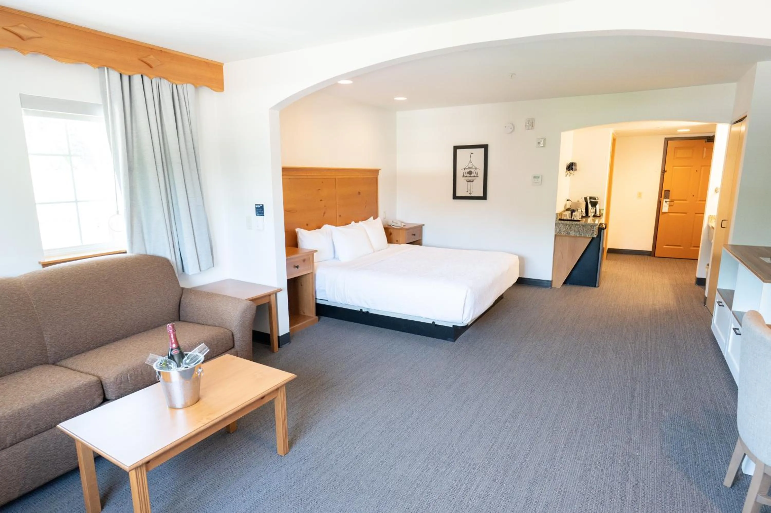 Bed in Icicle Village Resort