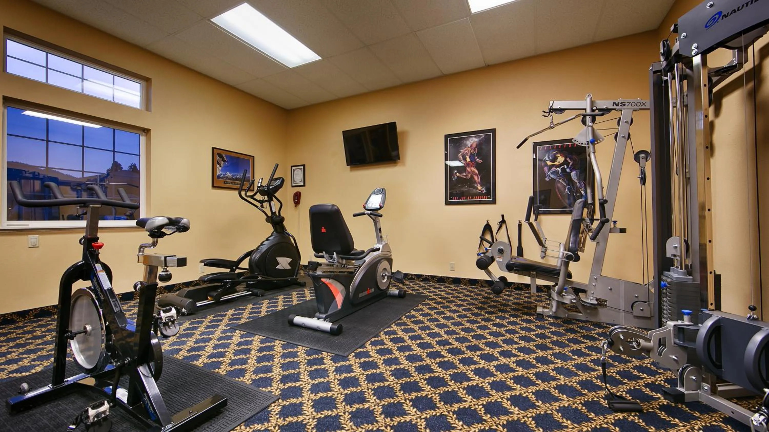 Fitness centre/facilities in Icicle Village Resort