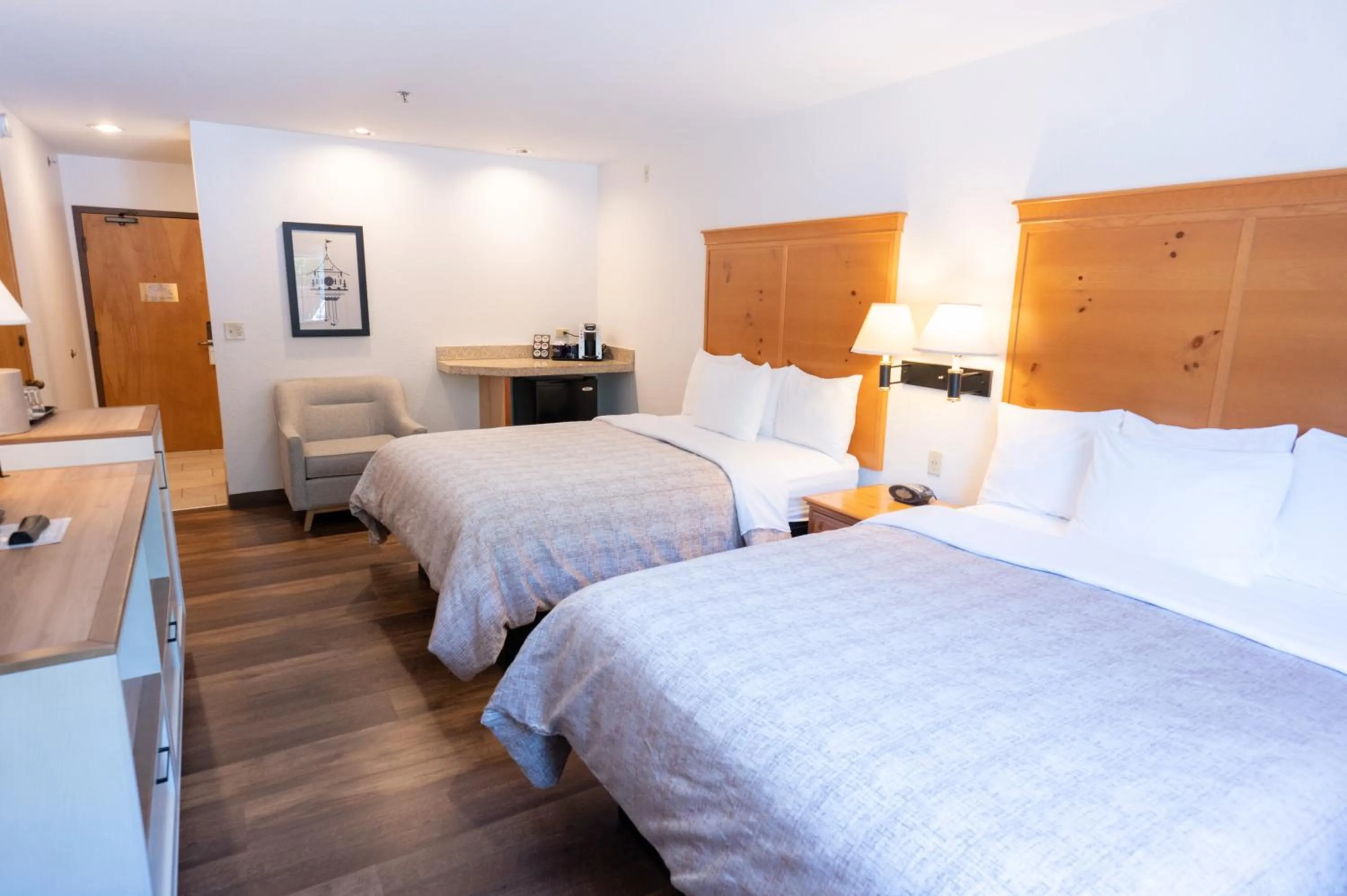 Bed in Icicle Village Resort