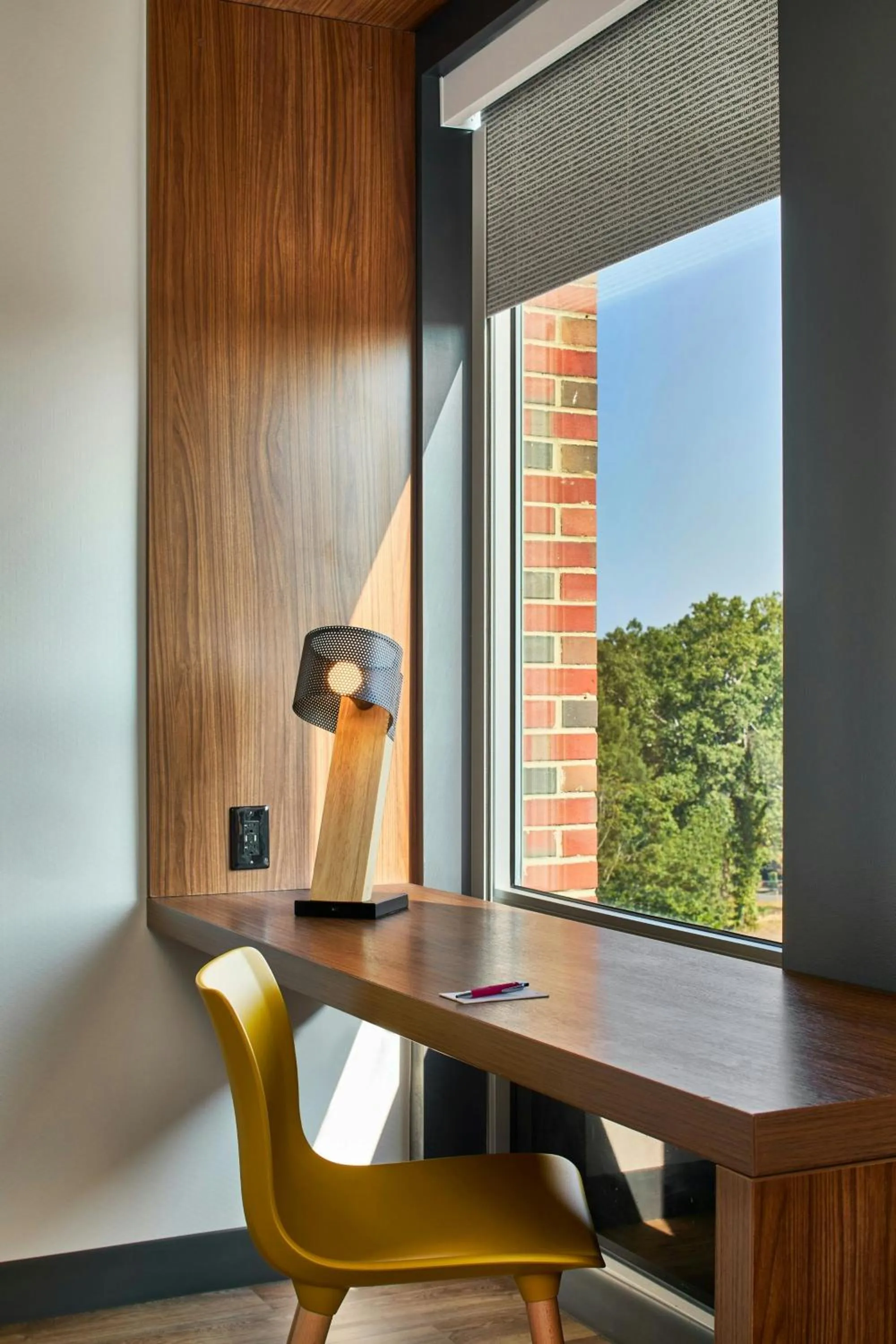 Photo of the whole room in Aloft Raleigh