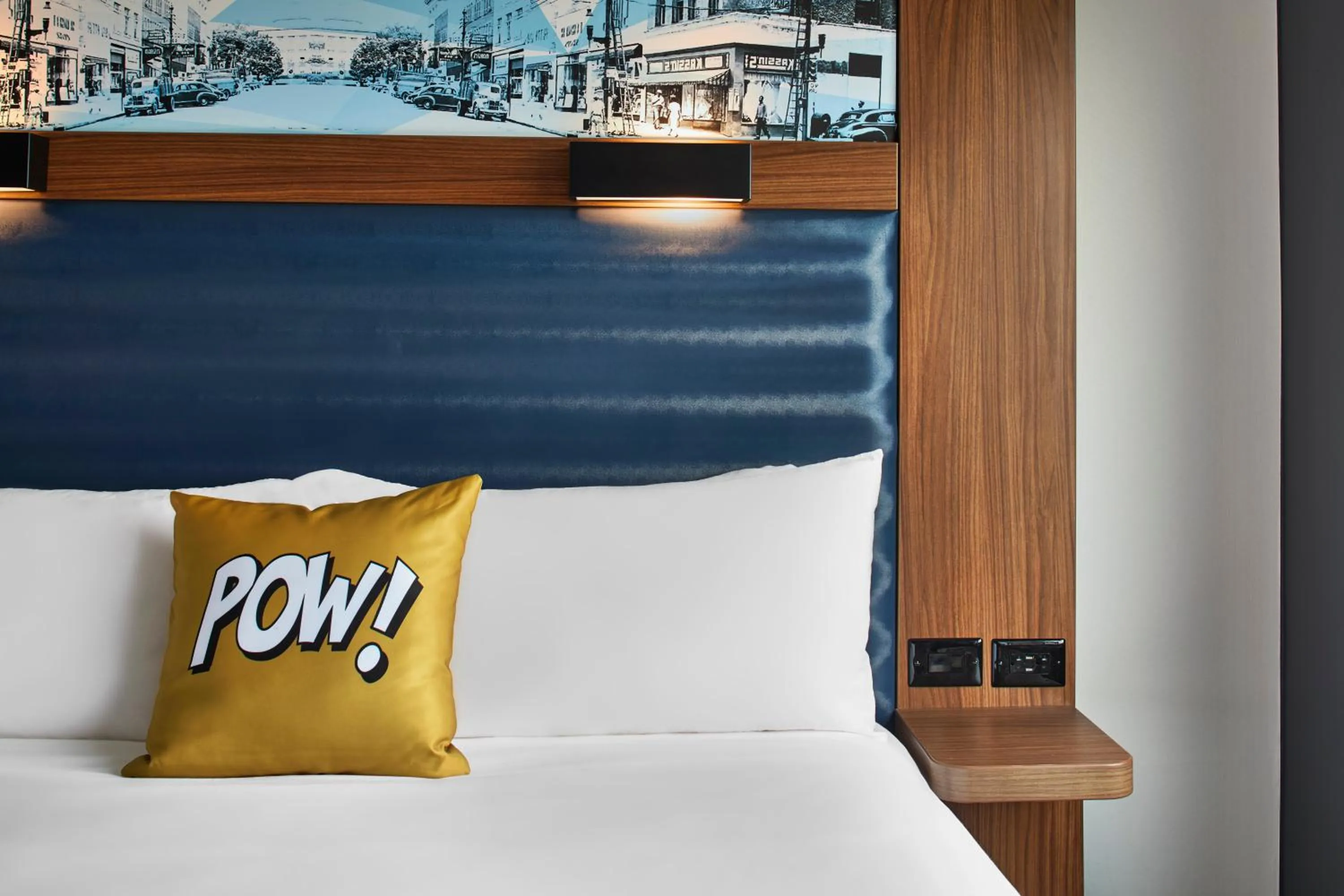 Bed in Aloft Raleigh