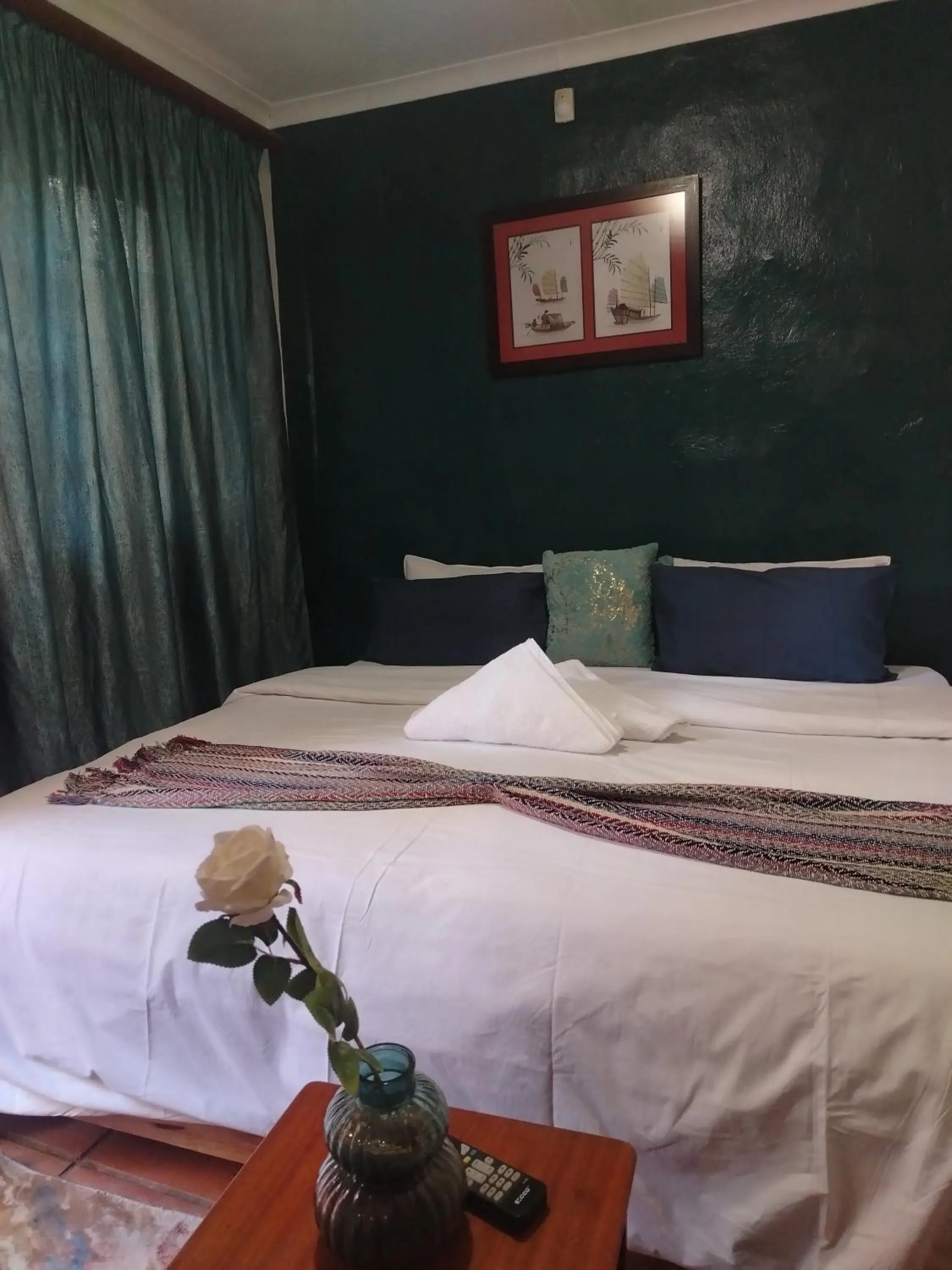 Bed in Brookyard Guest House