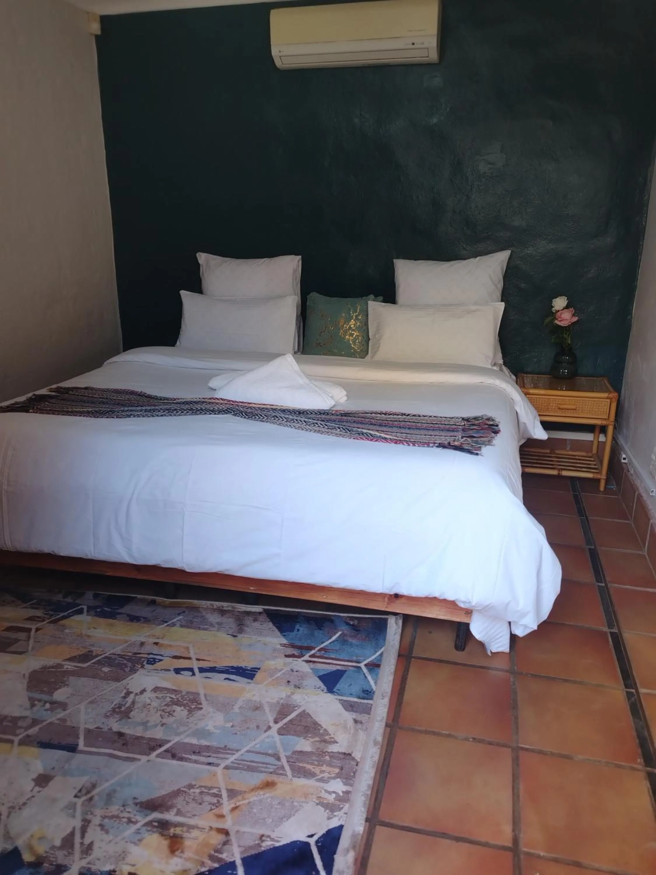 Bed in Brookyard Guest House