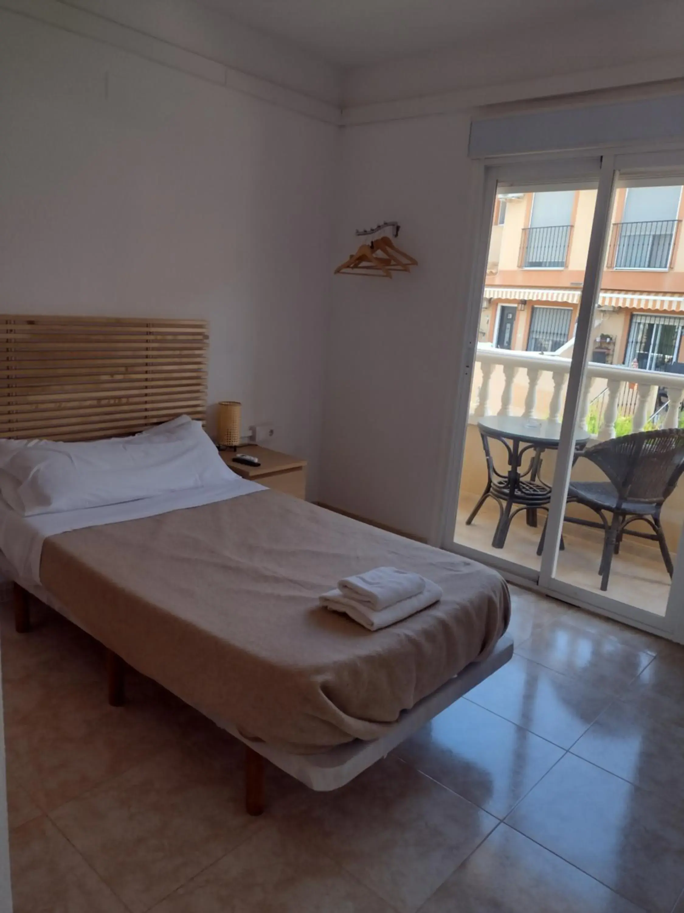 Single Room with Balcony - single occupancy in Hotel Algorfa Single Room with Balcony - single occupancy in Hotel Algorfa