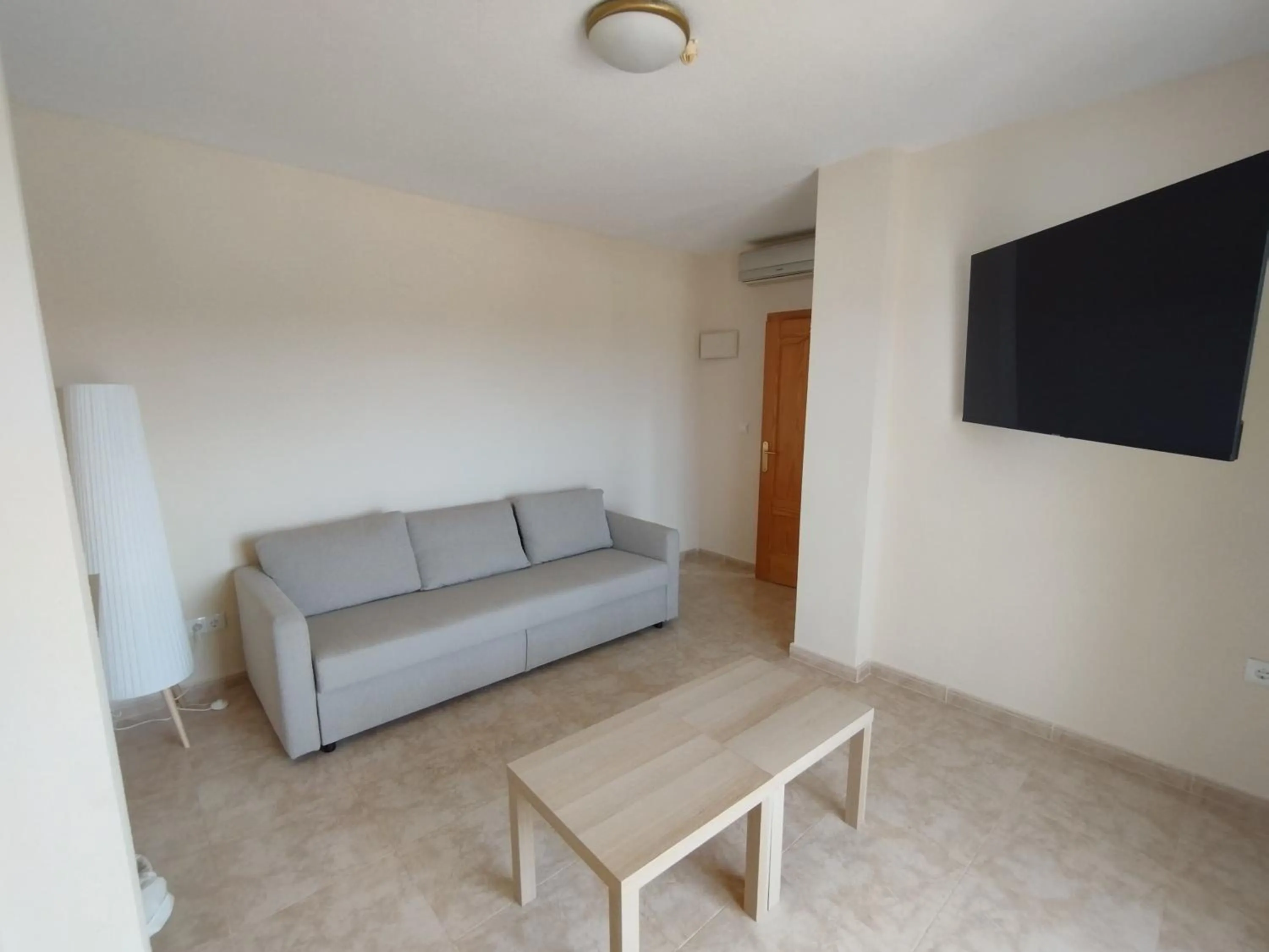 TV and multimedia in Hotel Algorfa