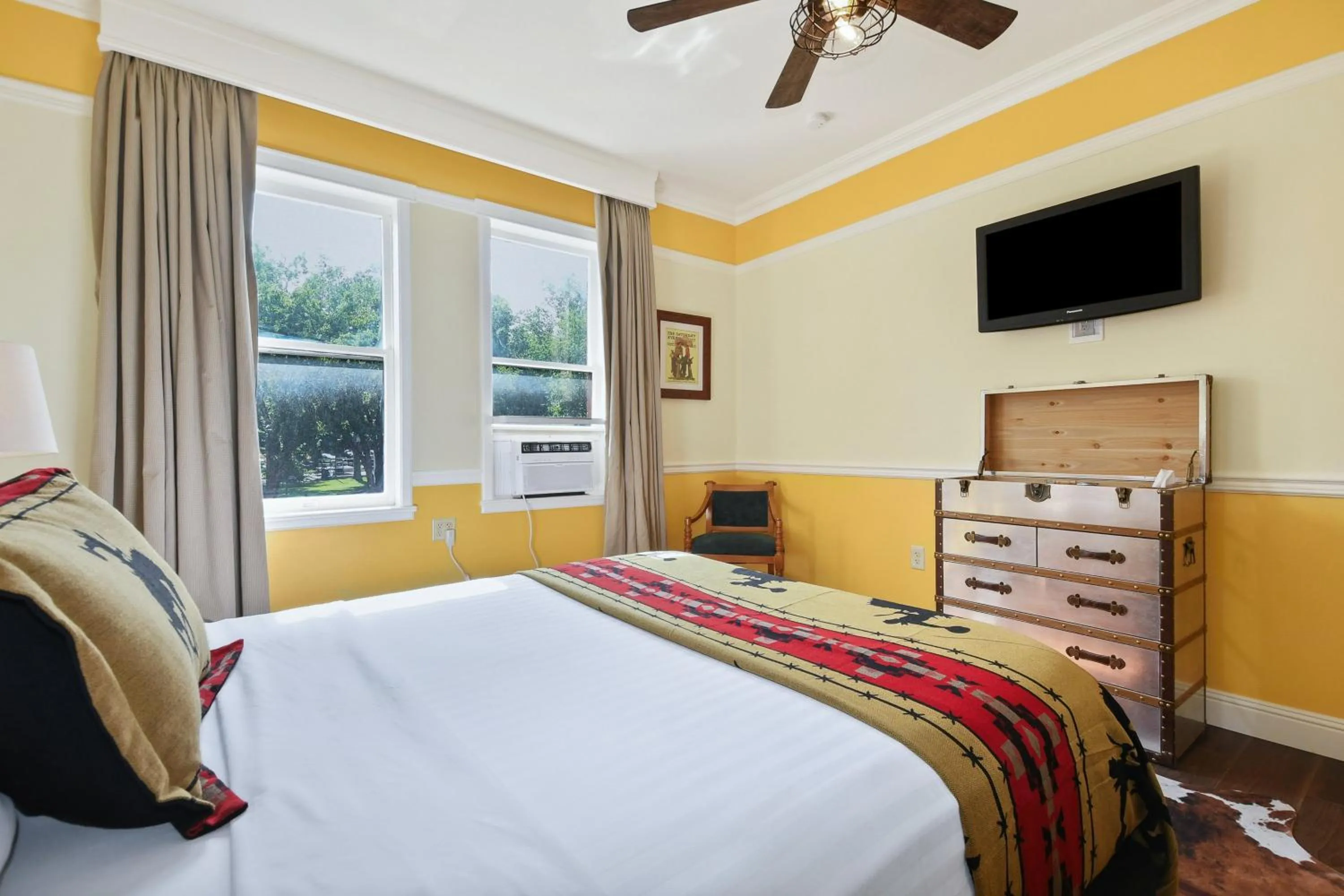 Photo of the whole room in Hotel St Michael, BW Premier Collection