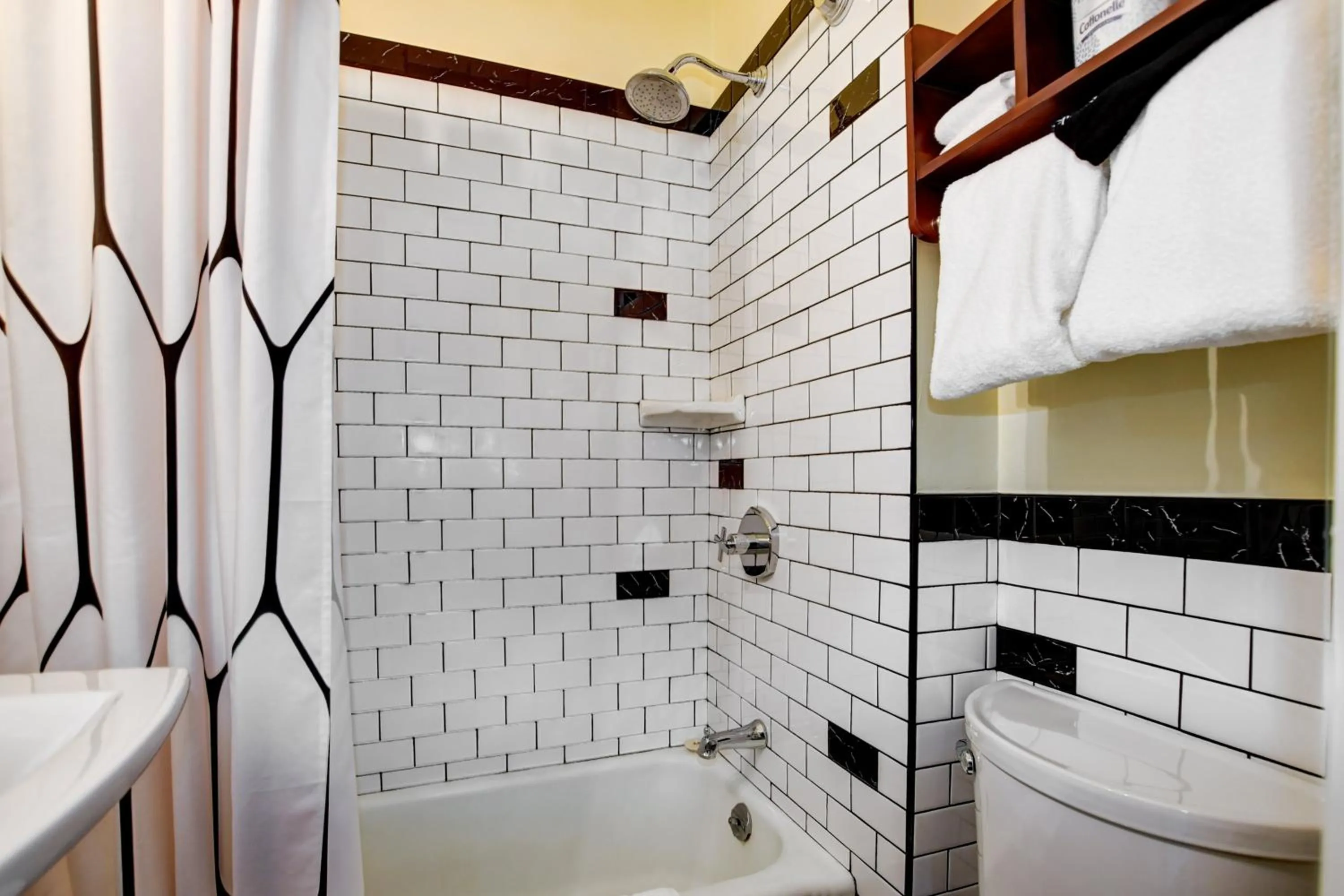 Photo of the whole room in Hotel St Michael, BW Premier Collection