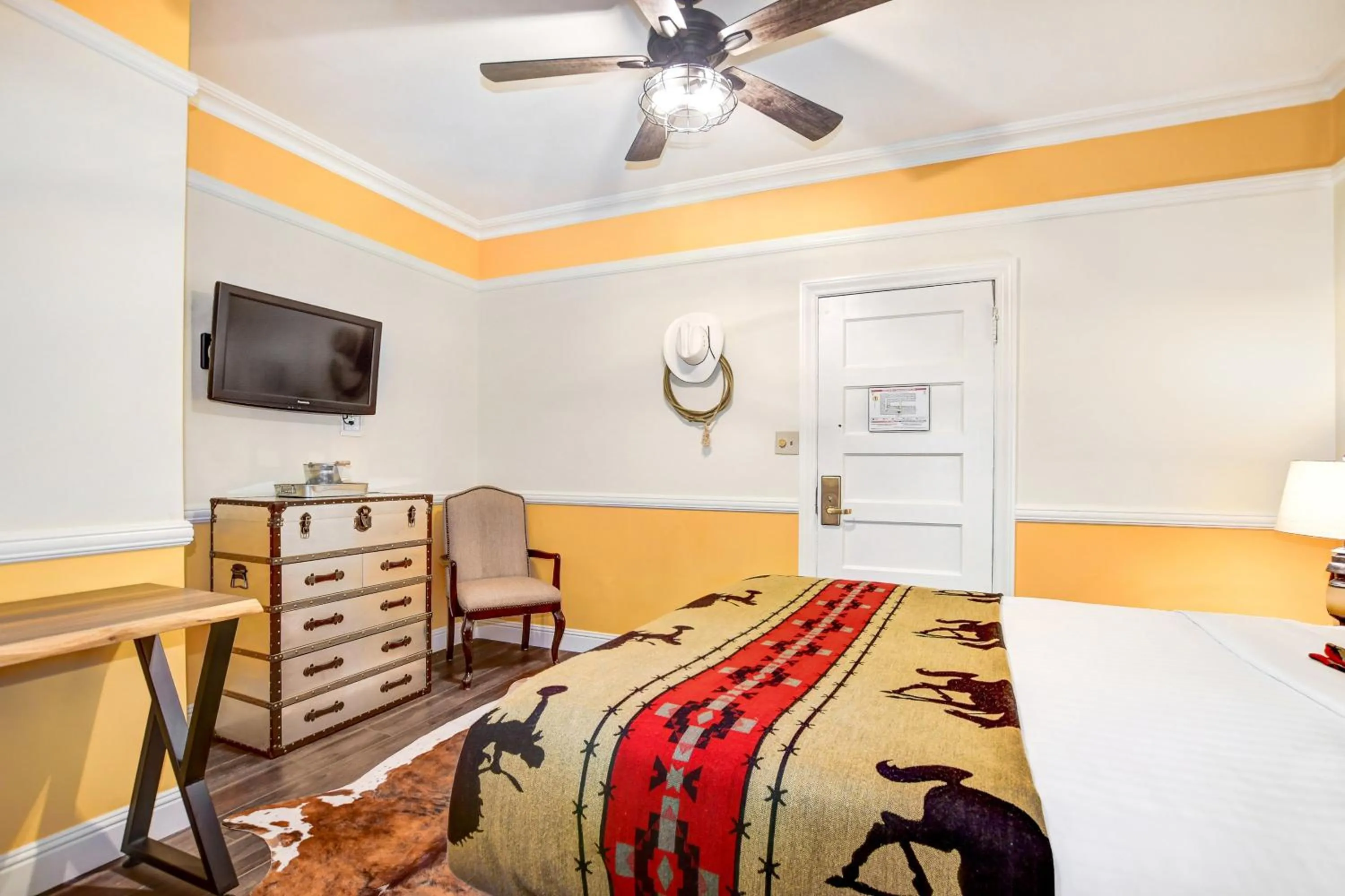 Photo of the whole room in Hotel St Michael, BW Premier Collection