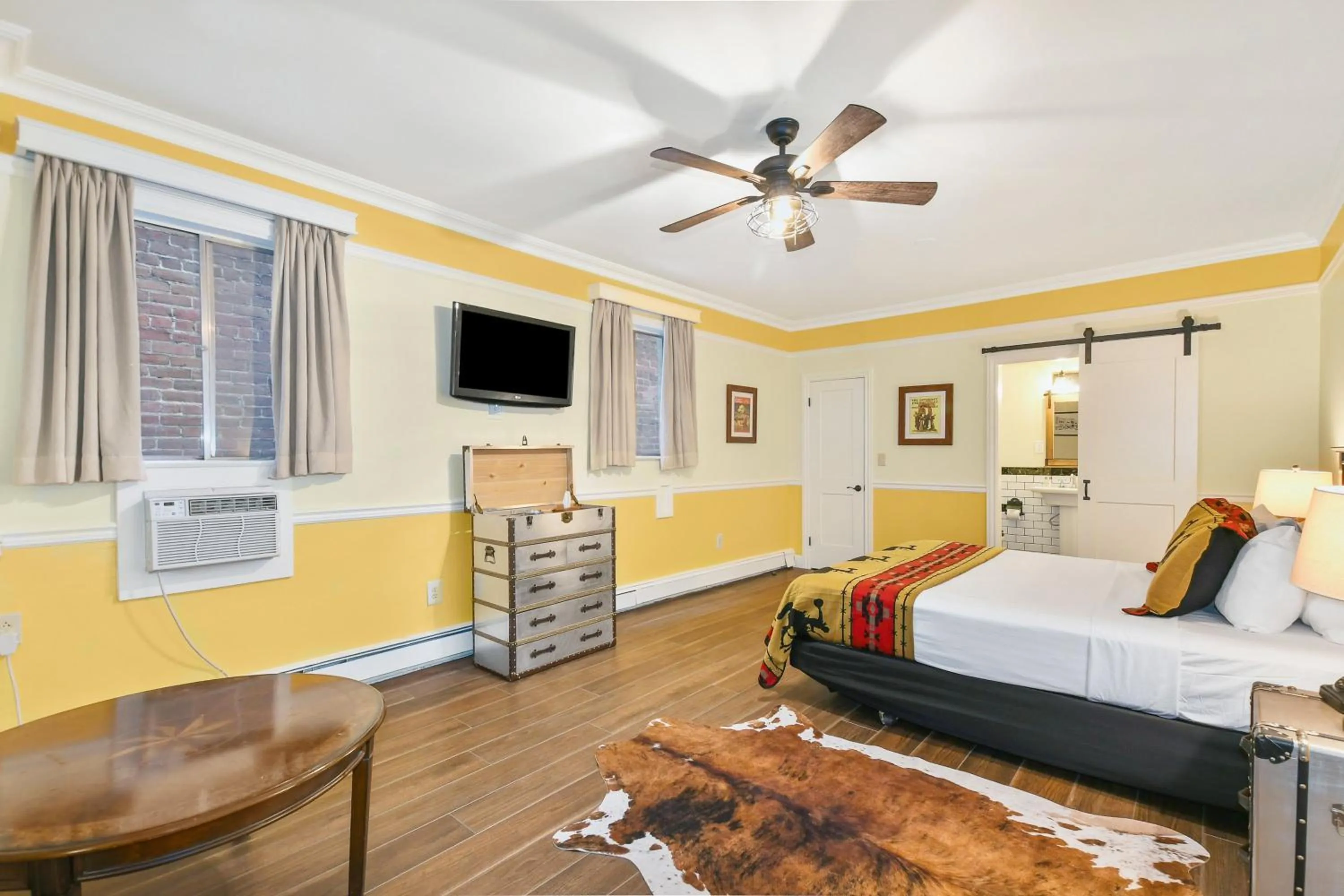 Photo of the whole room in Hotel St Michael, BW Premier Collection