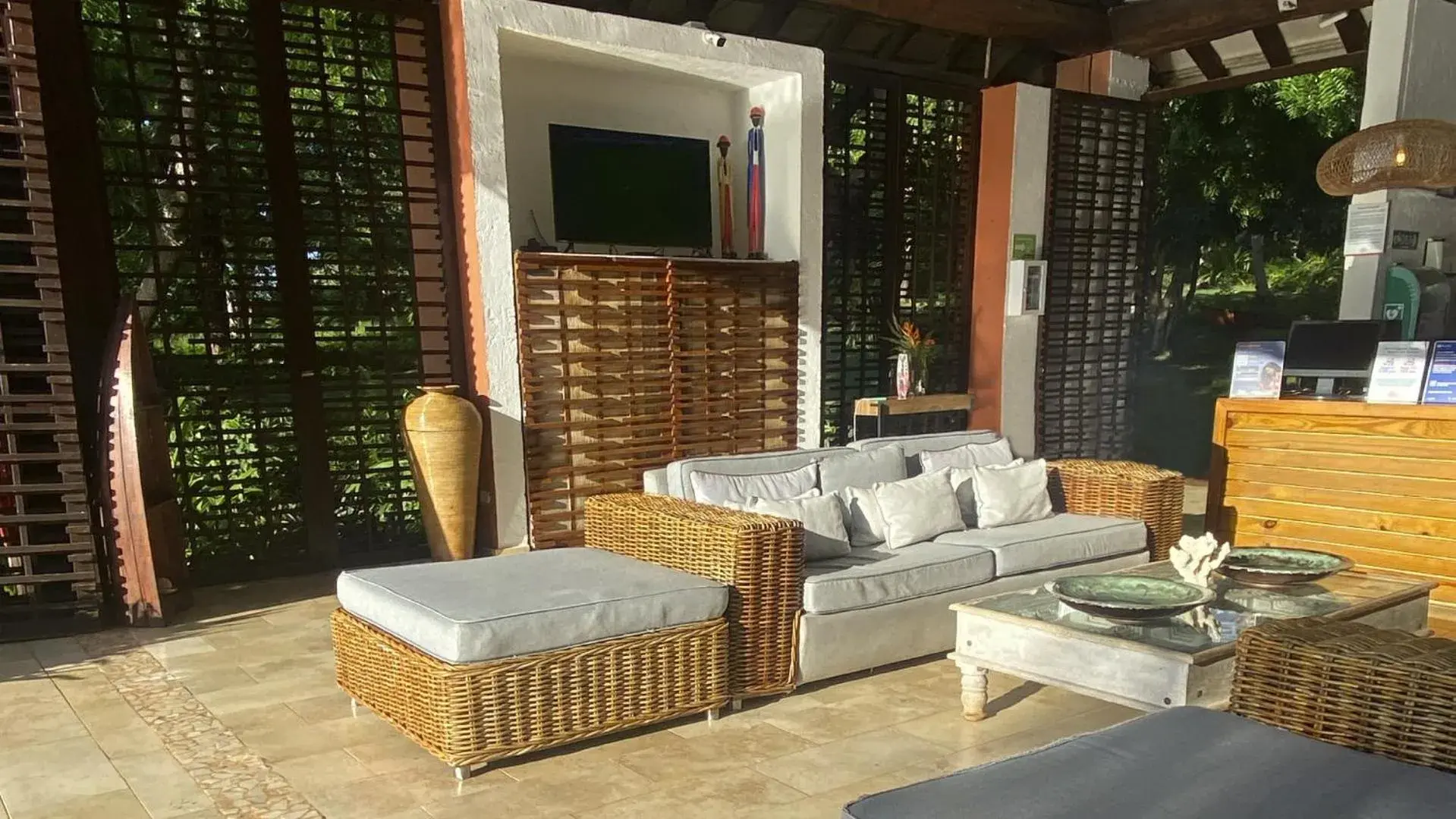 Seating area in Hotel Acantilado de La Tierra by On vacation Seating area in Hotel Acantilado de La Tierra by On vacation