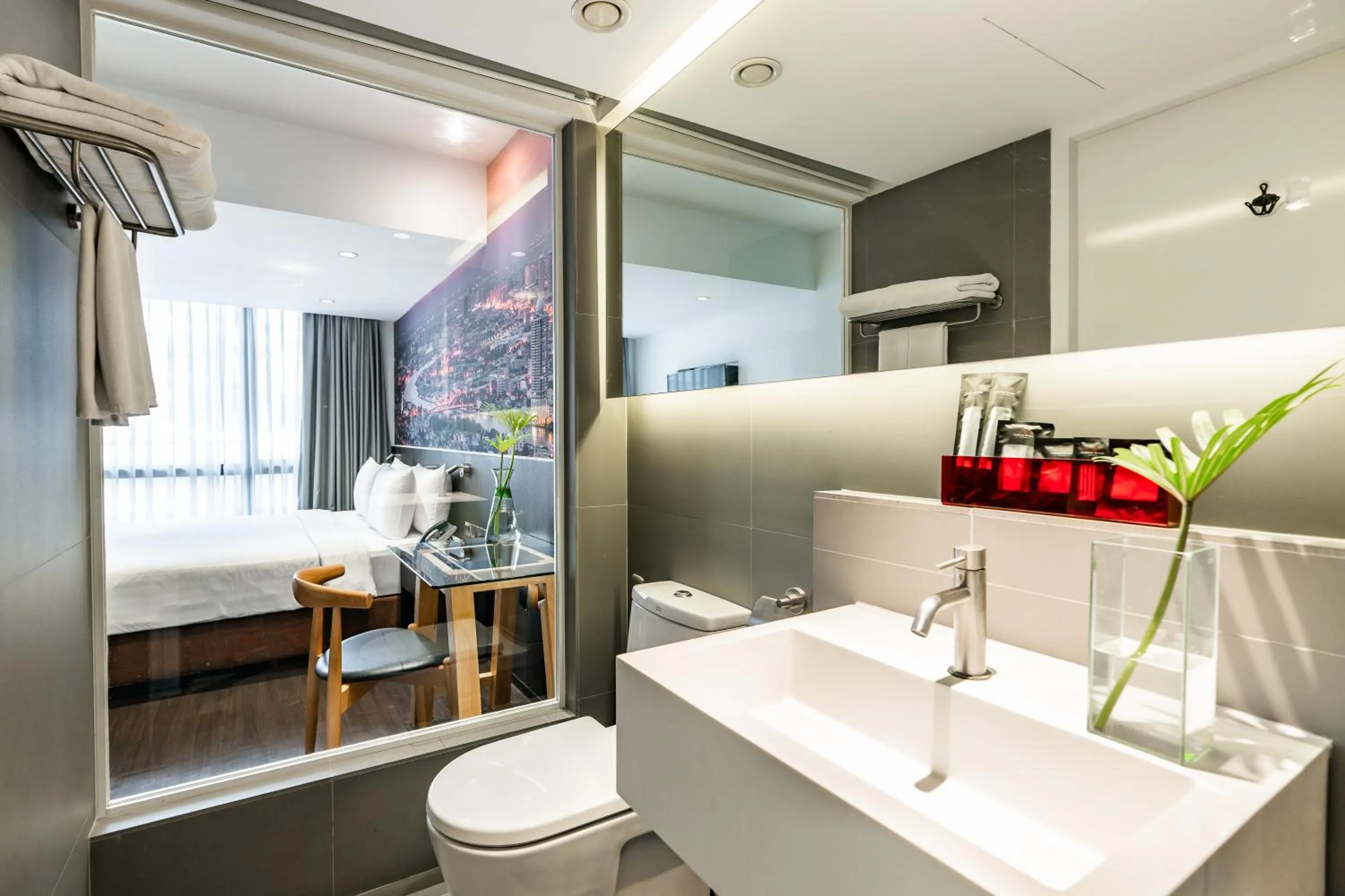 Bathroom in Galleria 12 Sukhumvit Bangkok by Compass Hospitality