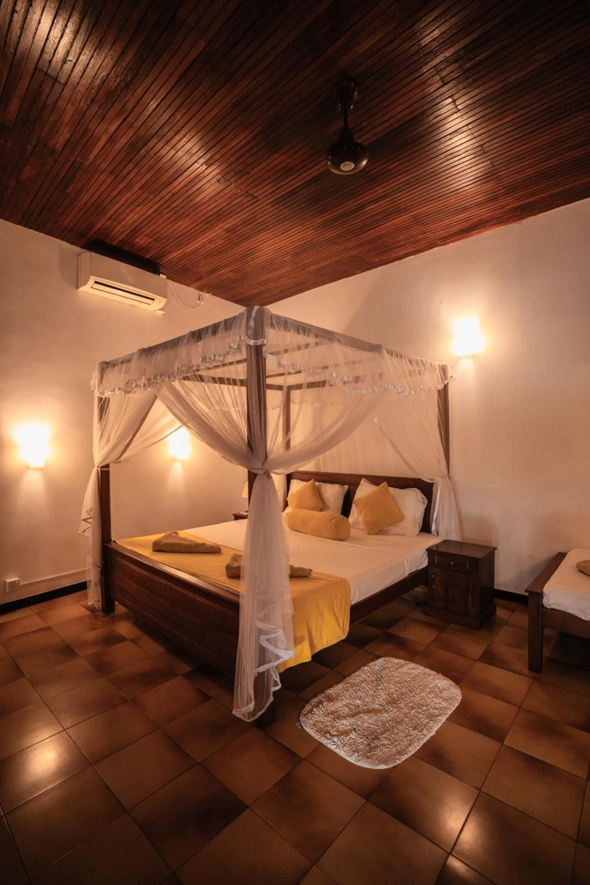 Bed in Sunset Fort Galle