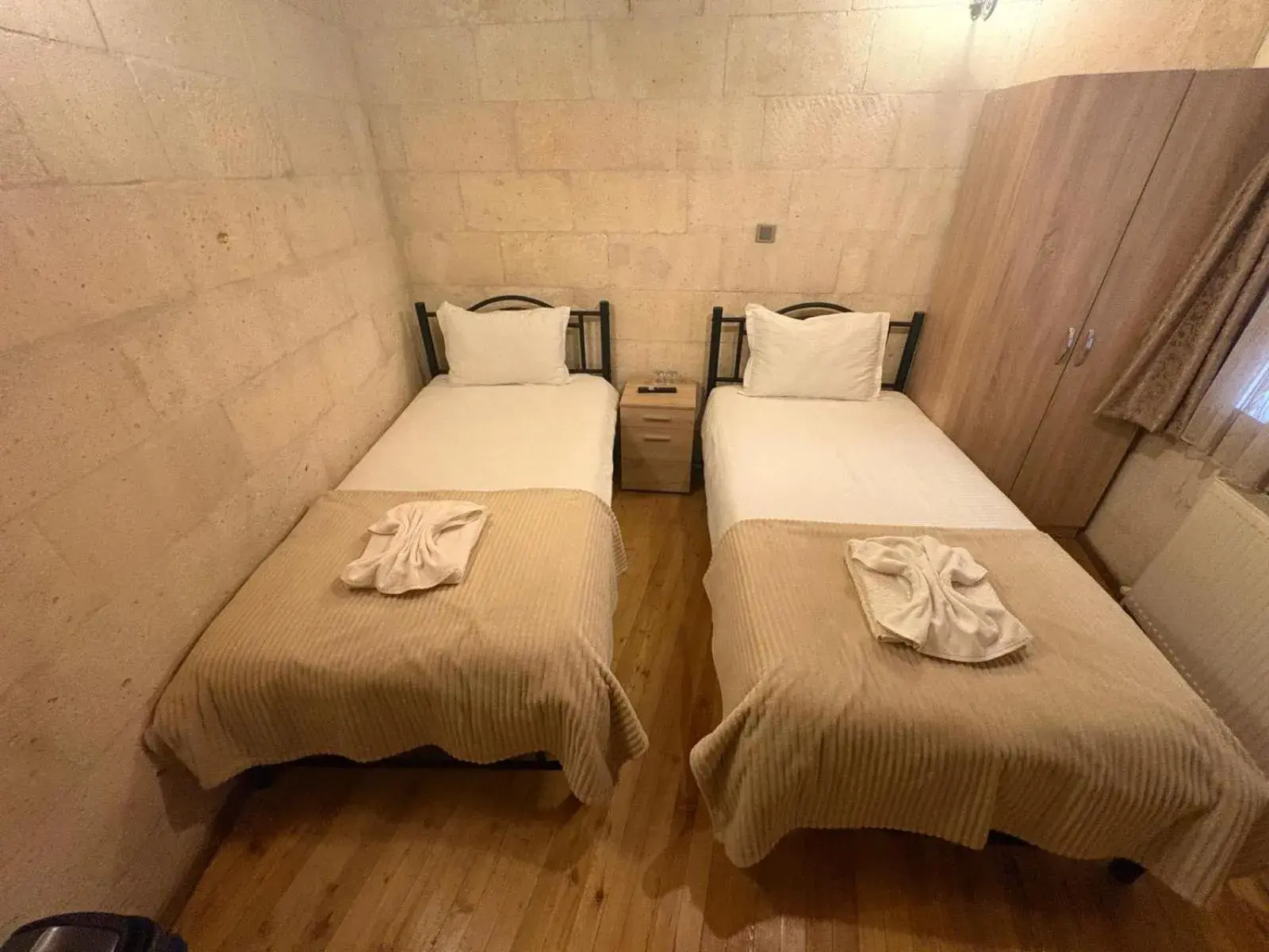 Double or Twin Room in Ekoton Cave Hotel Double or Twin Room in Ekoton Cave Hotel