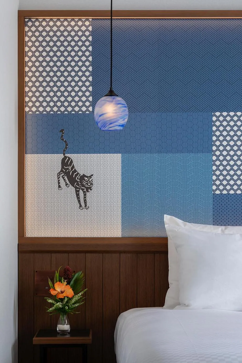 Bed in Estinate Hotel Naha