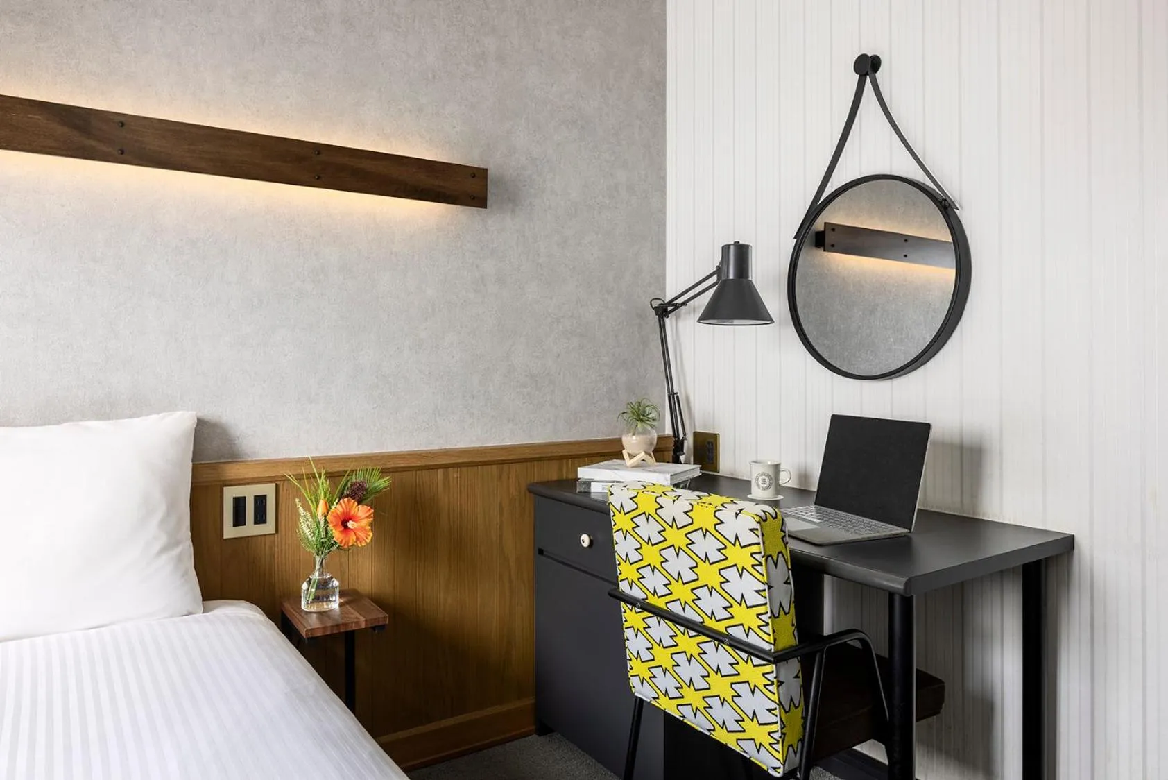 Bed in Estinate Hotel Naha