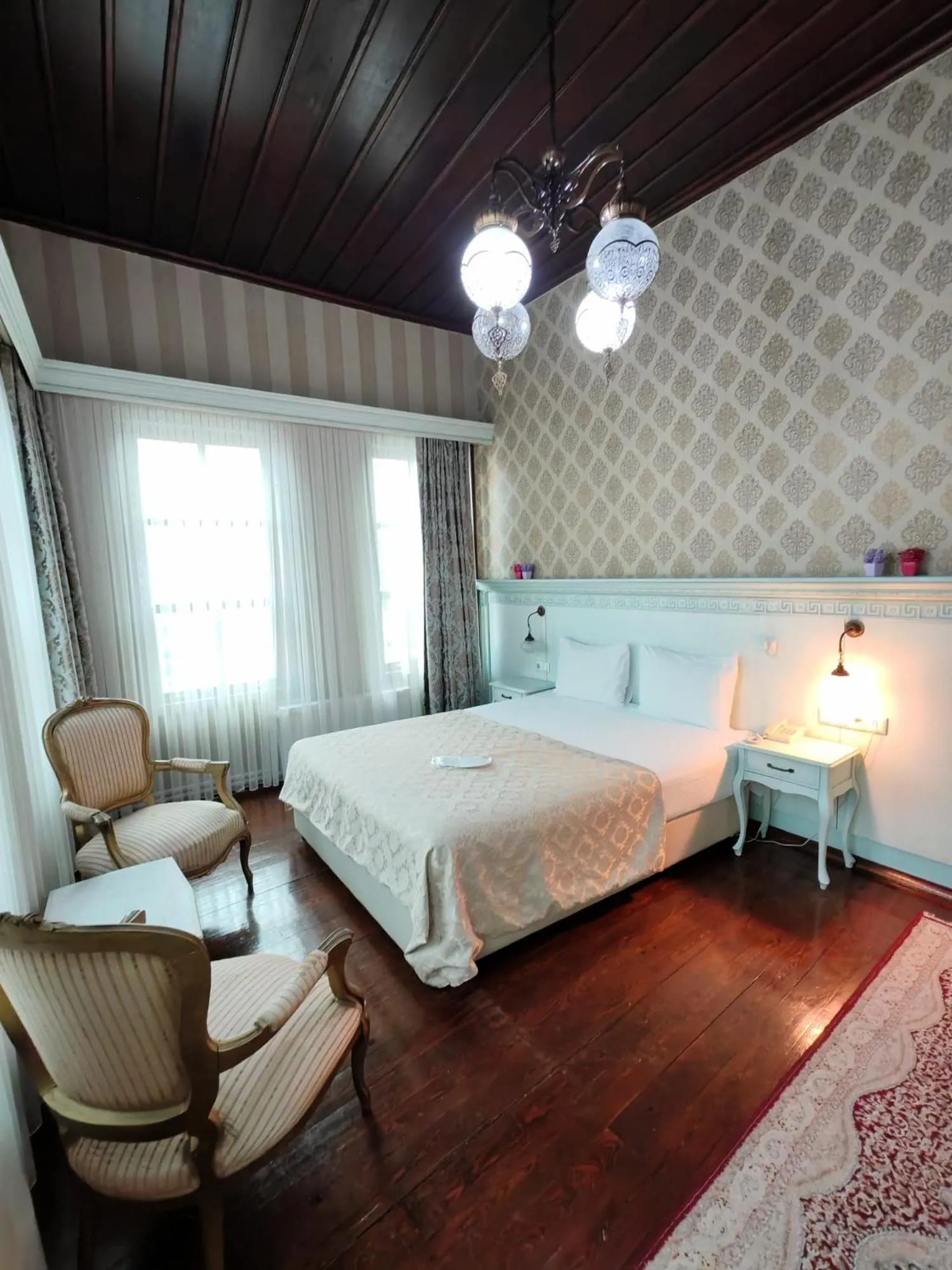 Bed in Bursa İpekyolu Hotel