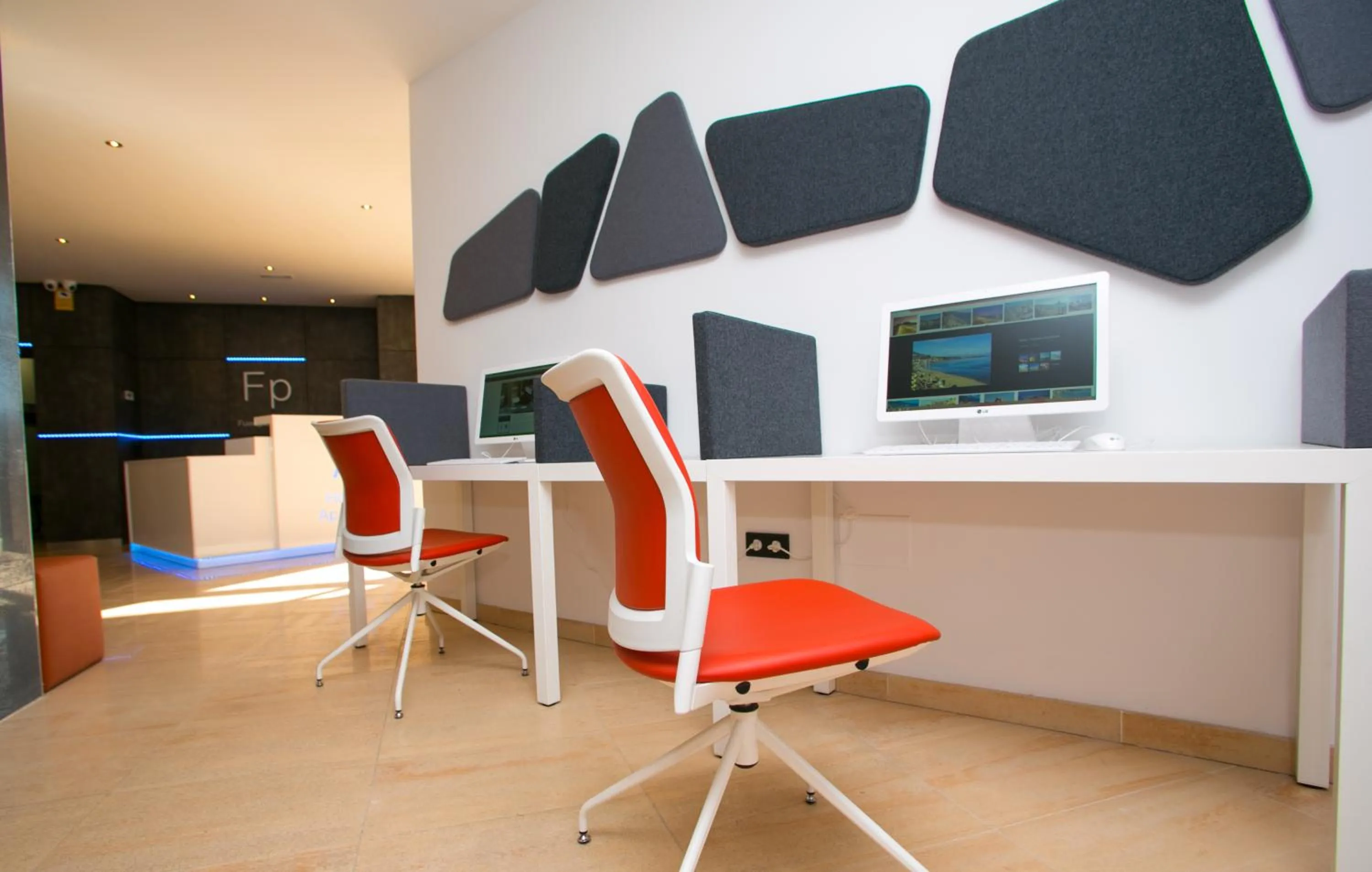 Business facilities in Apartamentos Fuengirola Playa