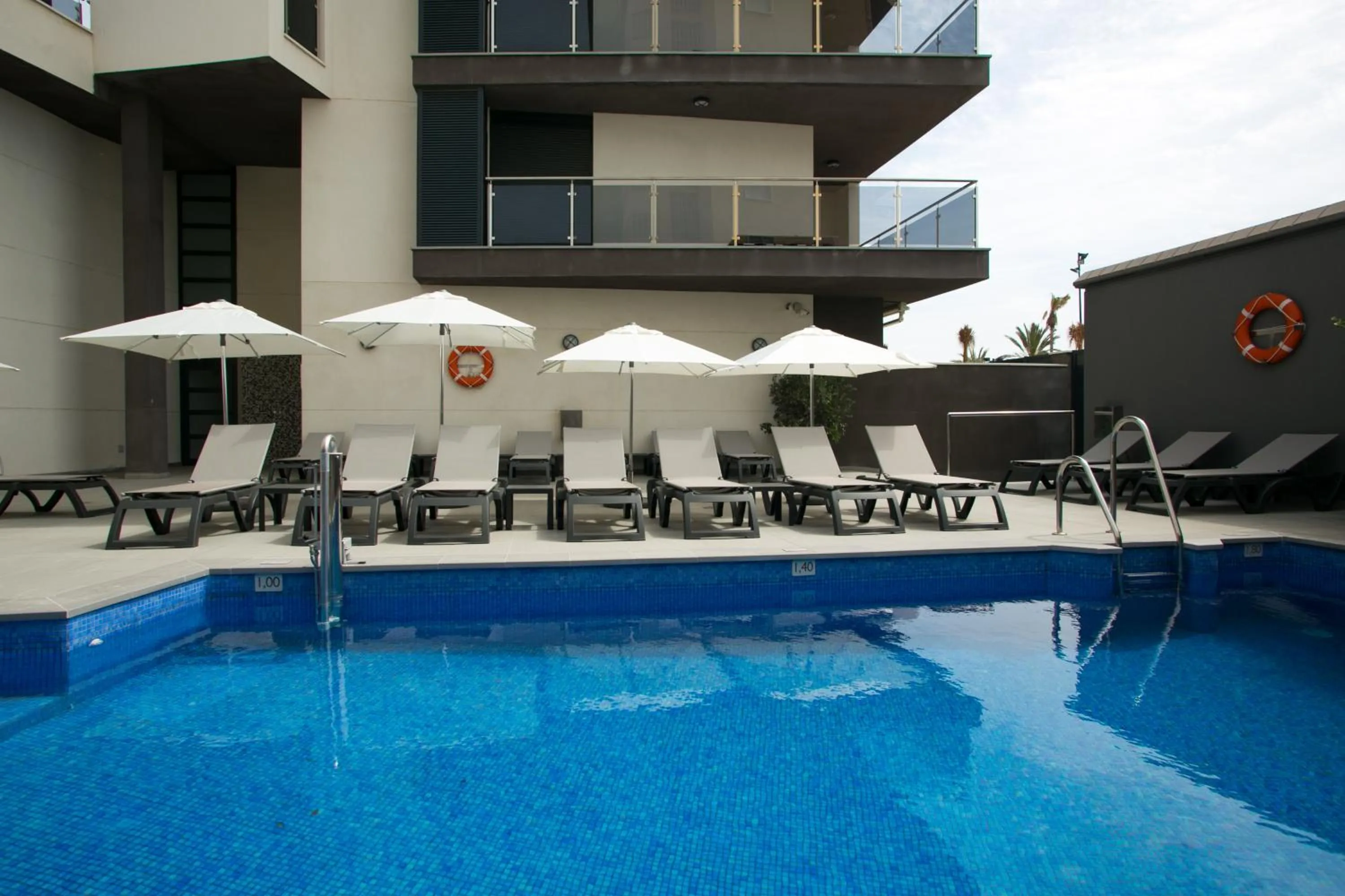 Swimming pool in Apartamentos Fuengirola Playa