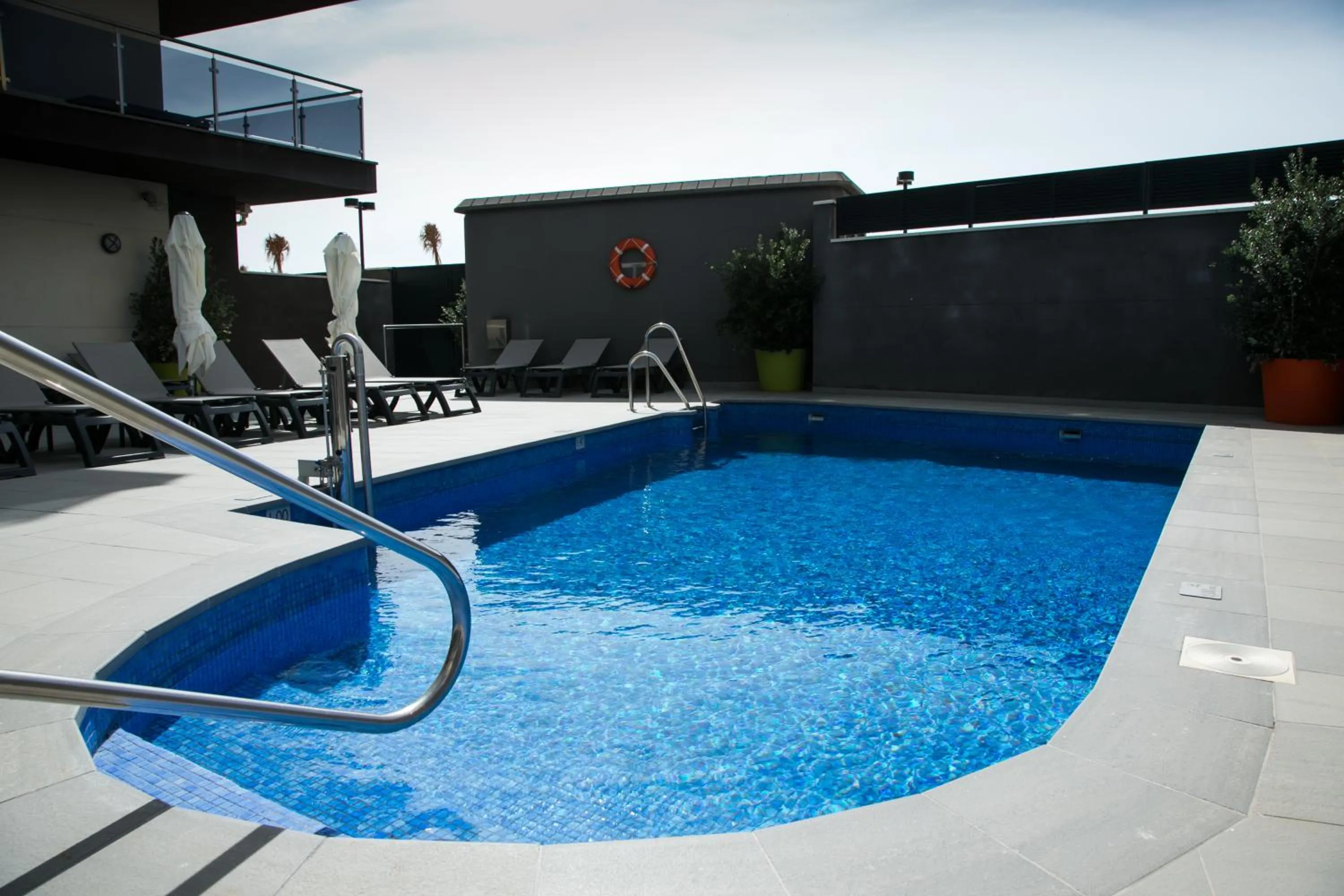 Swimming pool in Apartamentos Fuengirola Playa
