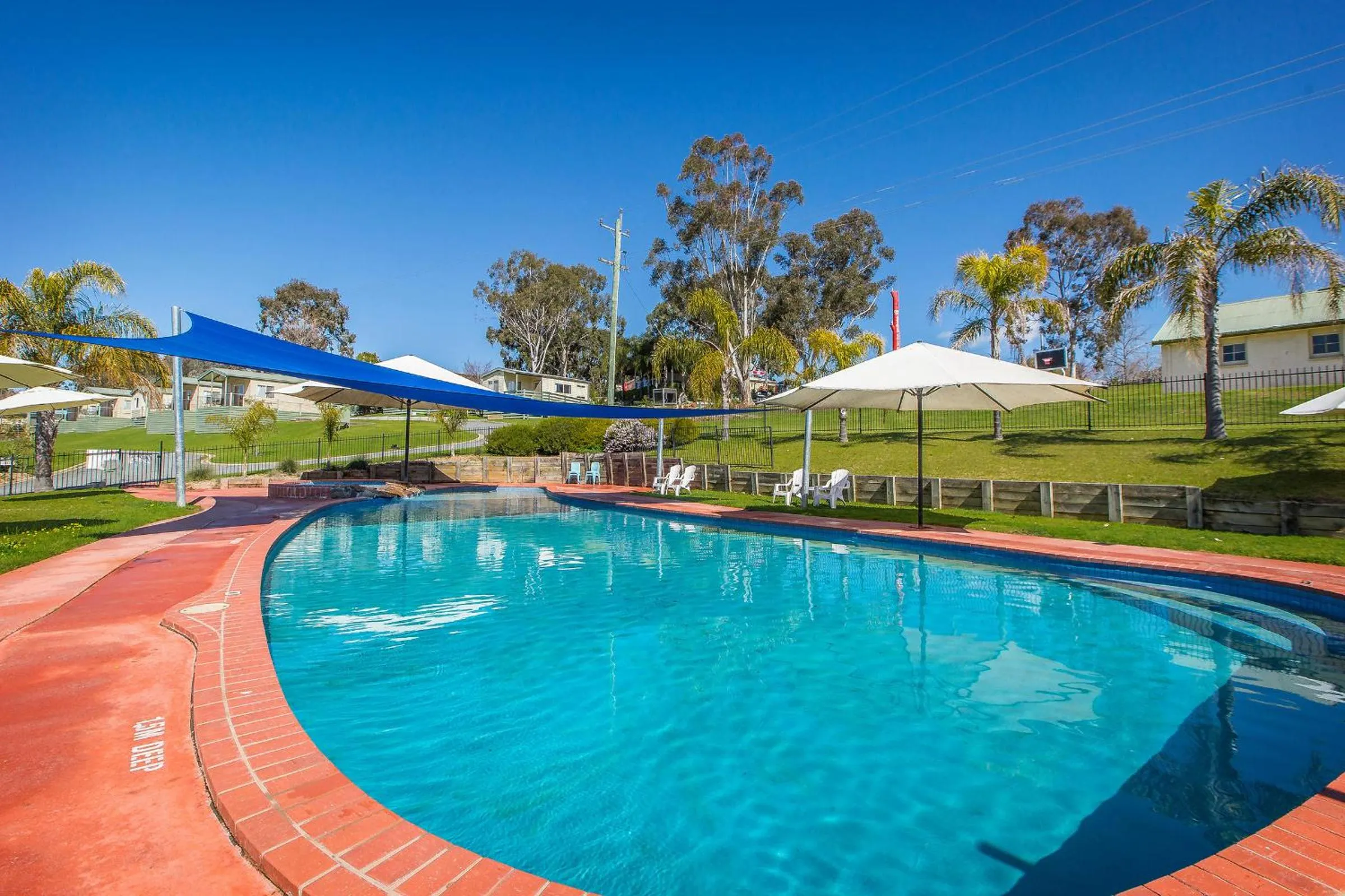 Swimming pool in Discovery Parks - Lake Hume, New South Wales