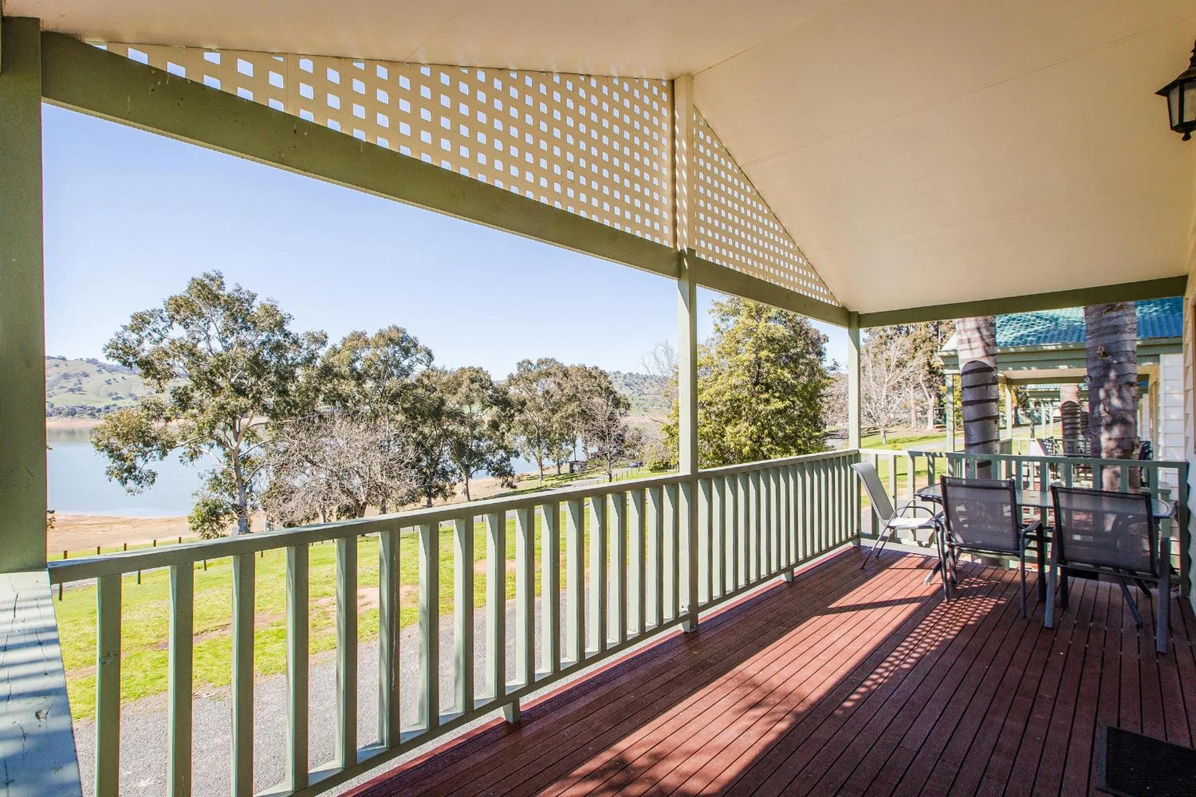 Balcony/Terrace in Discovery Parks - Lake Hume, New South Wales