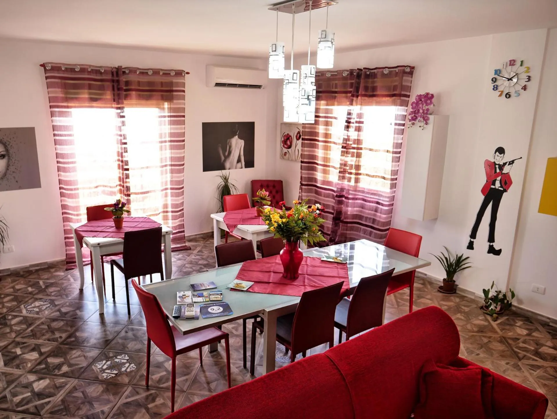 Communal lounge/ TV room in B&B Vento di Scirocco