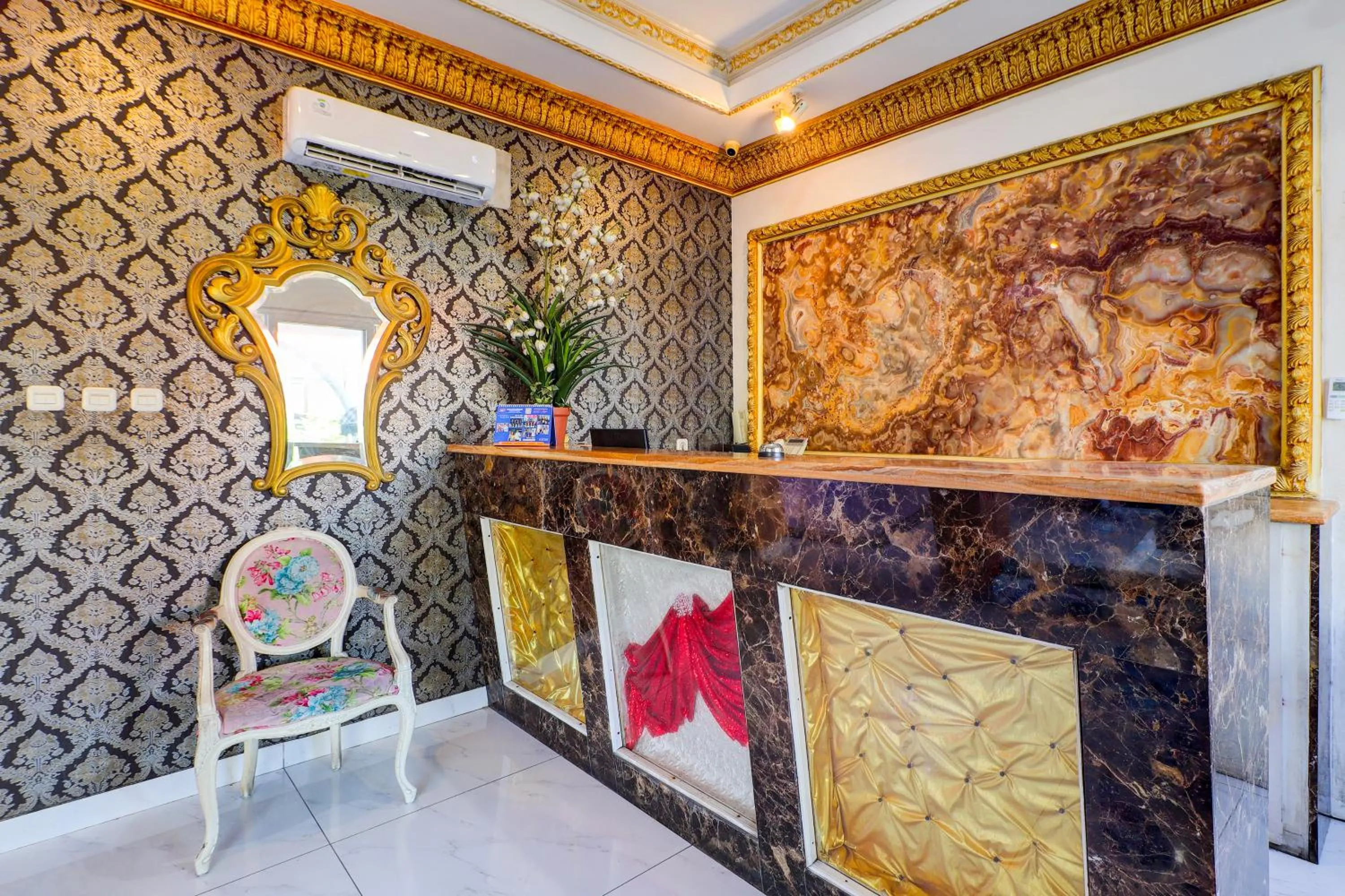 Lobby or reception in Hotel O My Home@Bali