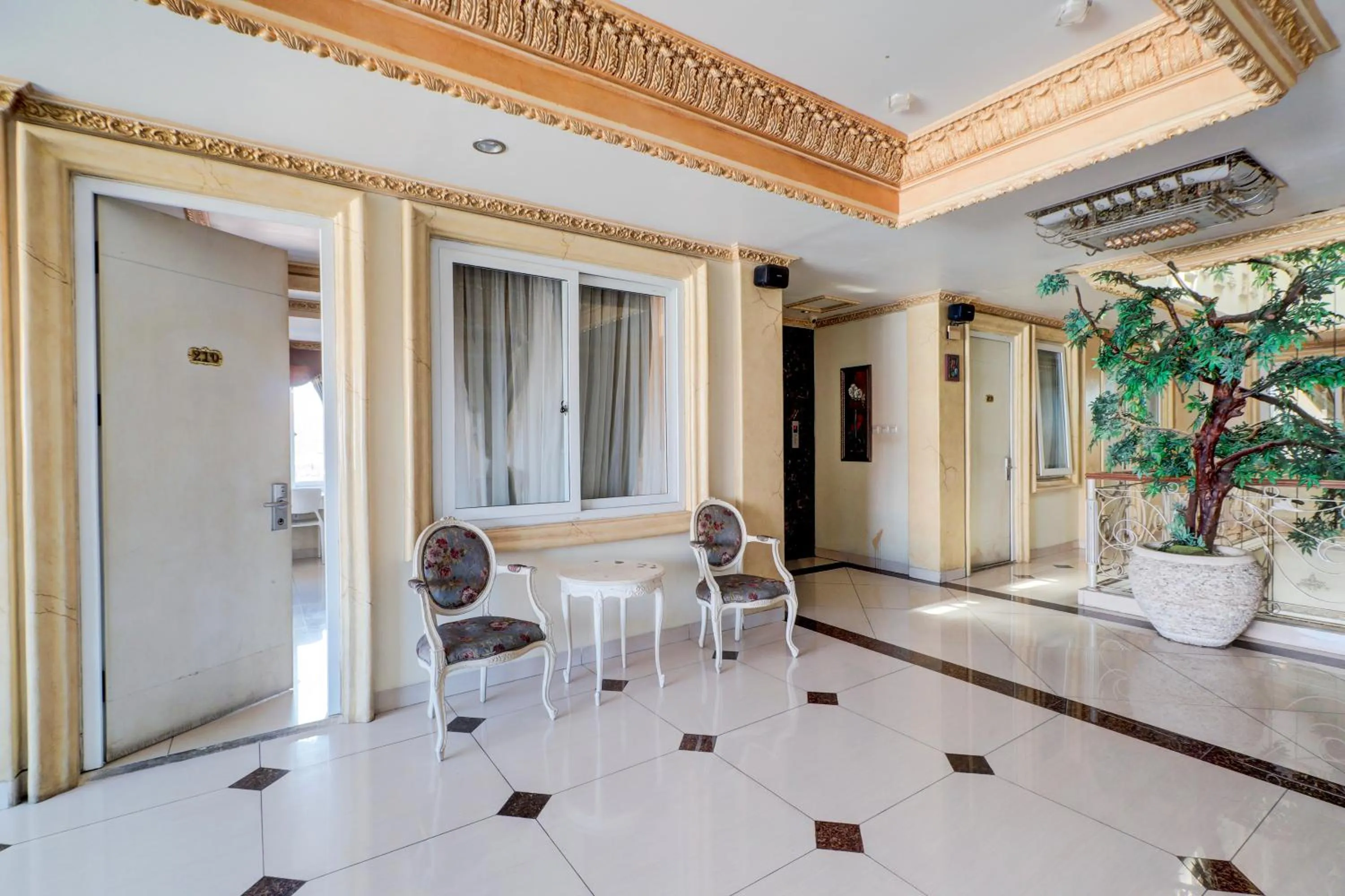 Seating area in Hotel O My Home@Bali