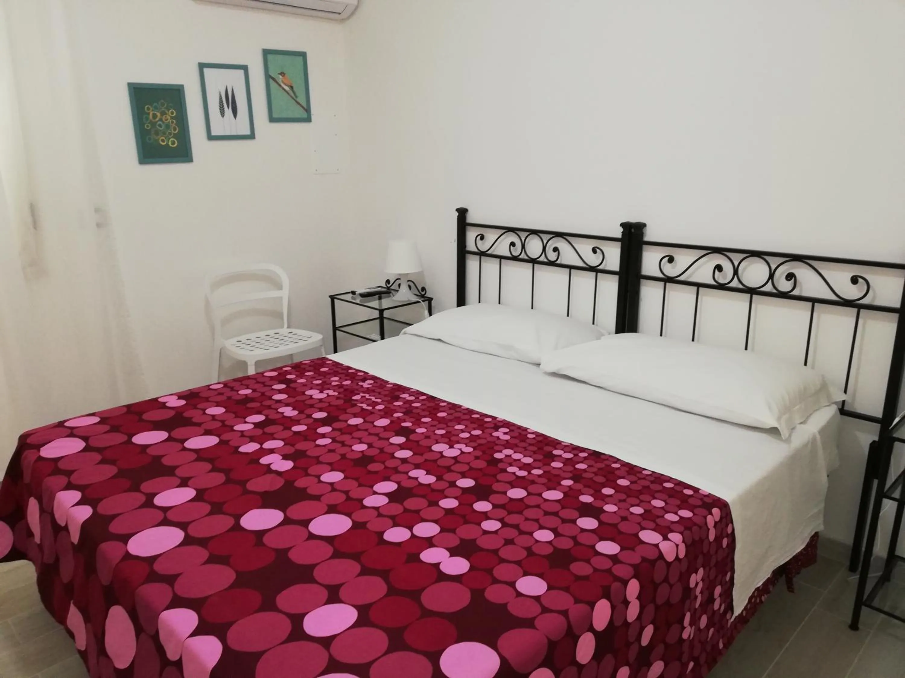 Bedroom, Bed in Akron B&B