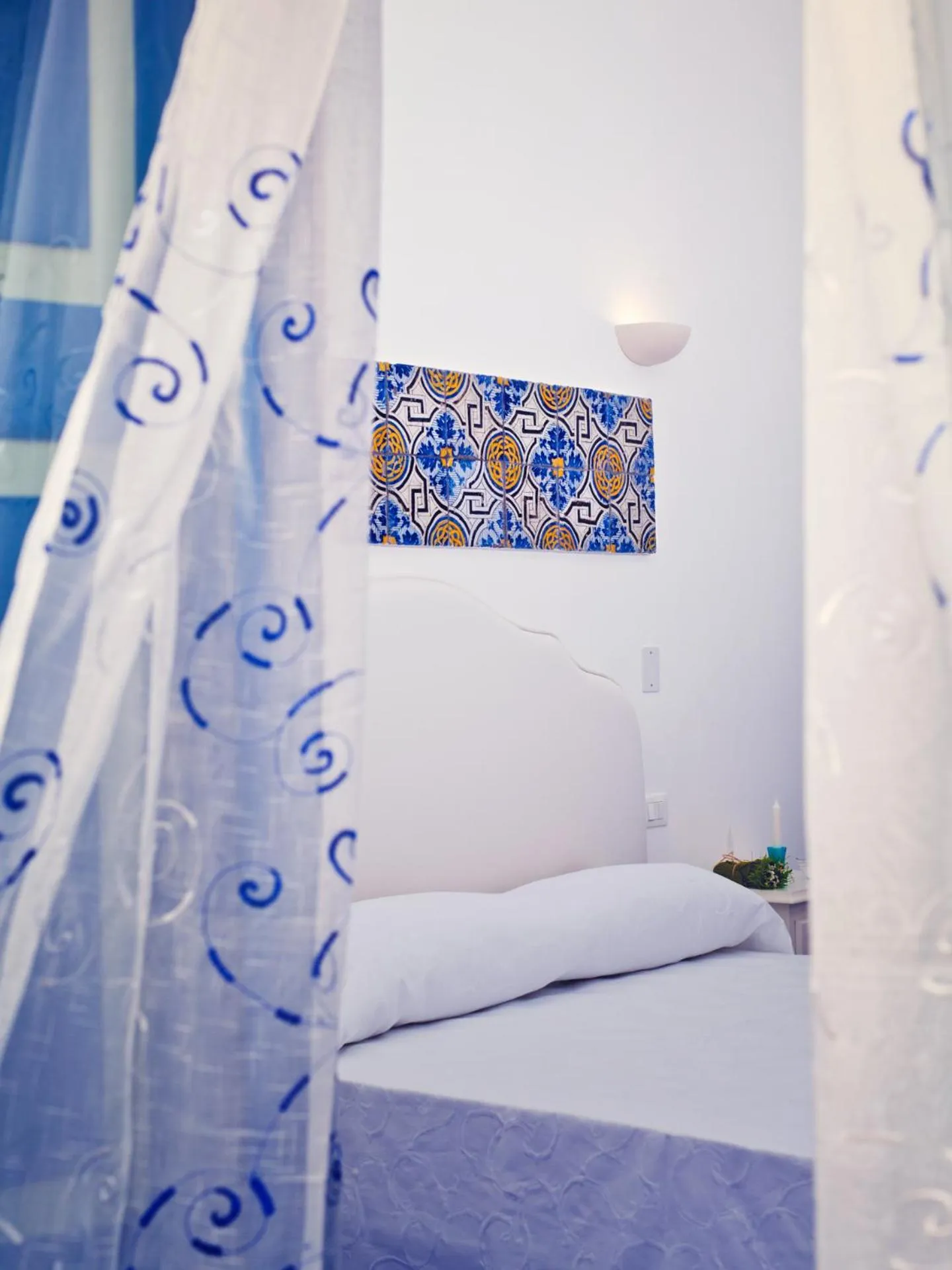 Photo of the whole room, Bed in Punta Sallustro Lipari