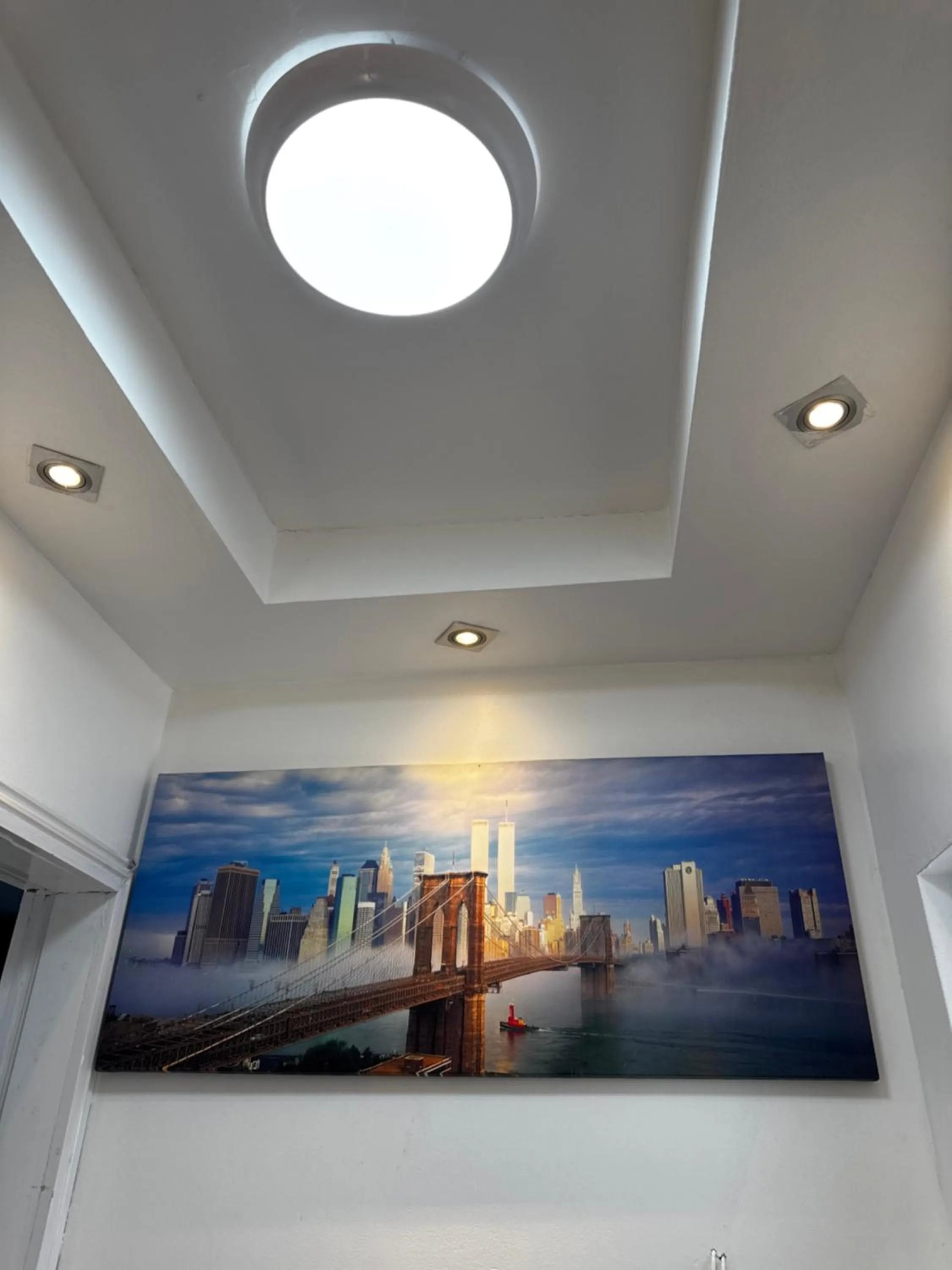 Decorative detail in OYO Unique Guestroom - Farnworth, Easy Access to Bolton