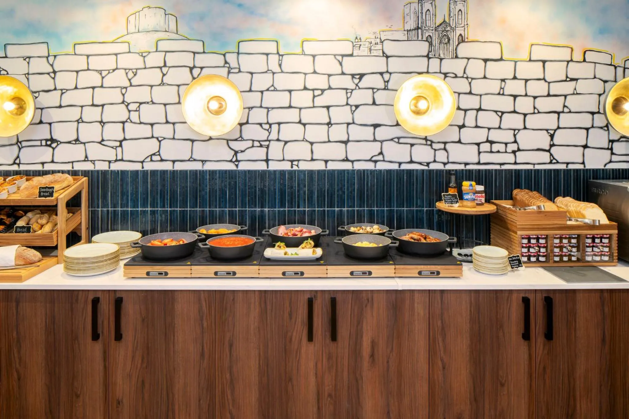 Restaurant/places to eat in Hotel Indigo York by IHG