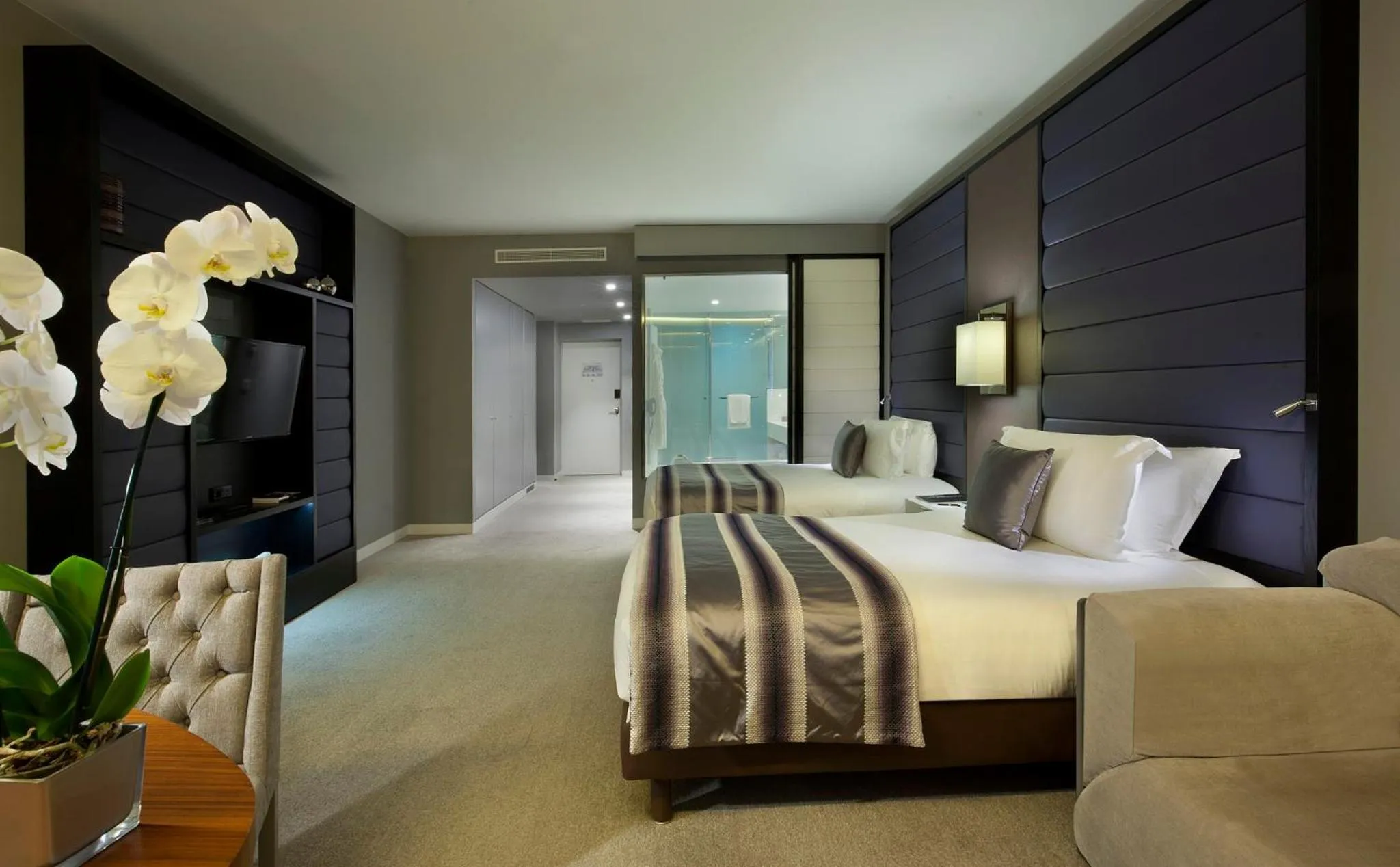 Photo of the whole room, Bed in InterContinental Cascais-Estoril by IHG