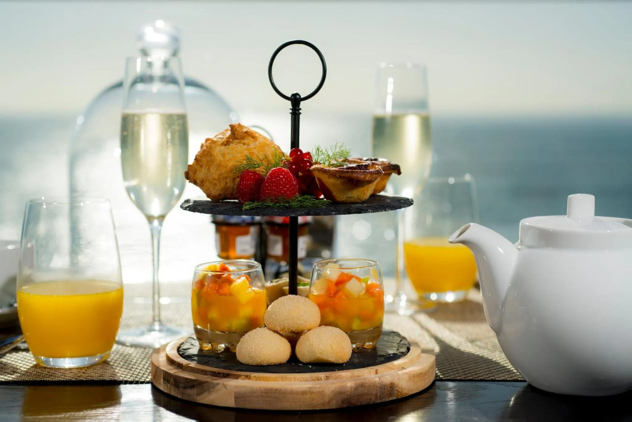 Restaurant/places to eat in InterContinental Cascais-Estoril by IHG