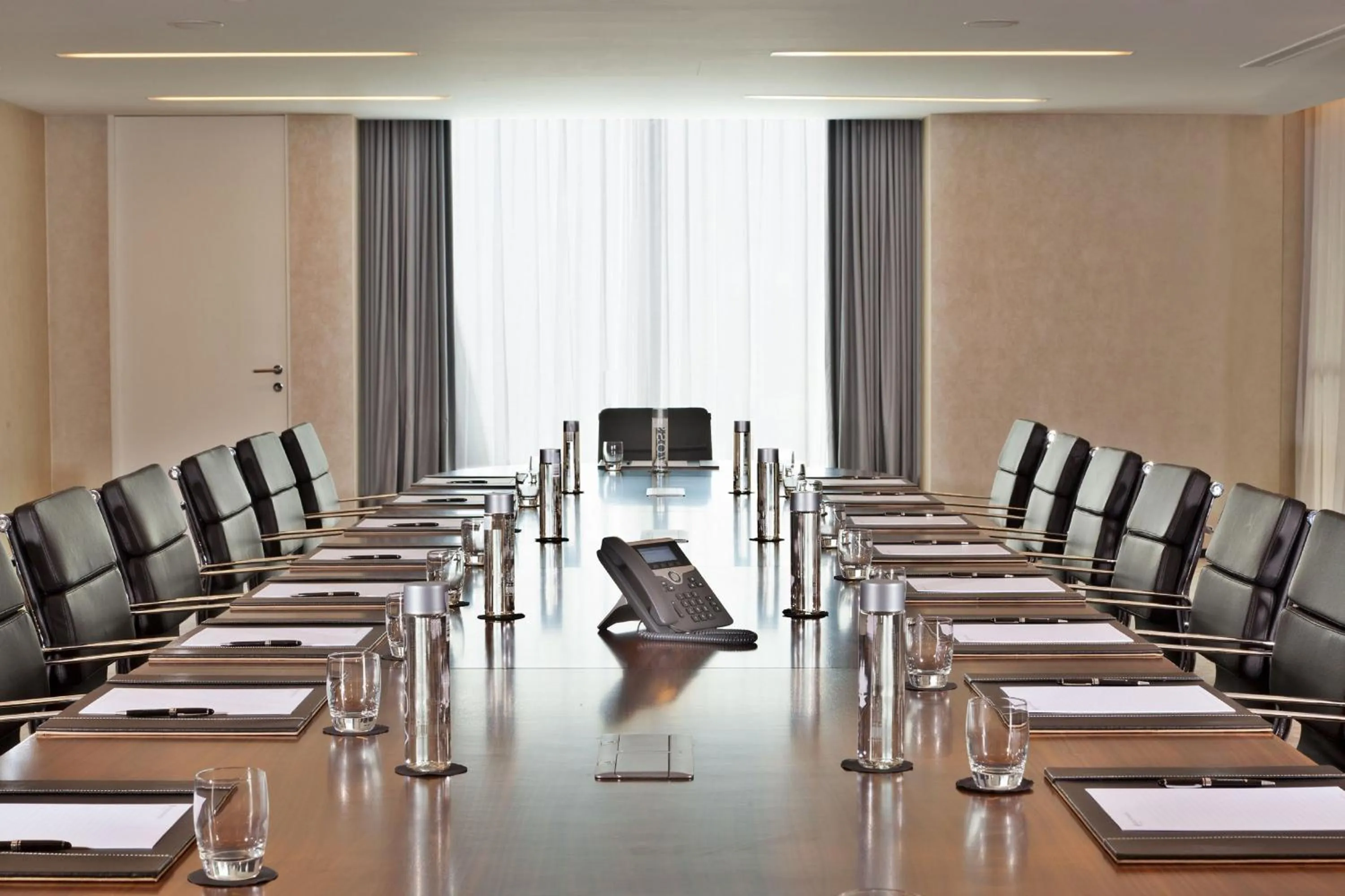 Meeting/conference room in InterContinental Cascais-Estoril by IHG