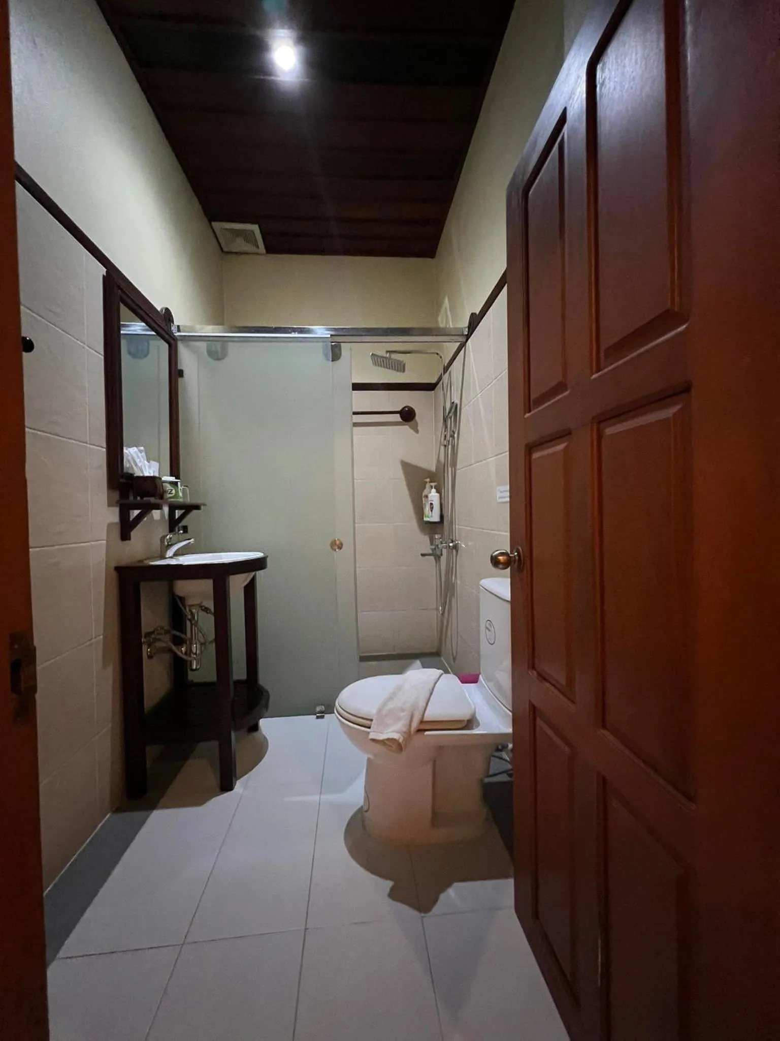 Bathroom, Bed in Luang Prabang Champa Villa Hotel